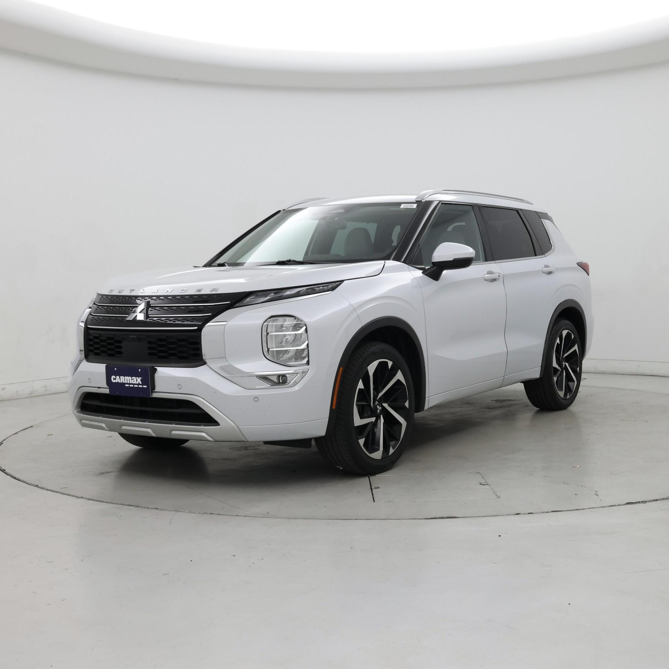 Thumbnail: 2023 Mitsubishi Outlander - 4