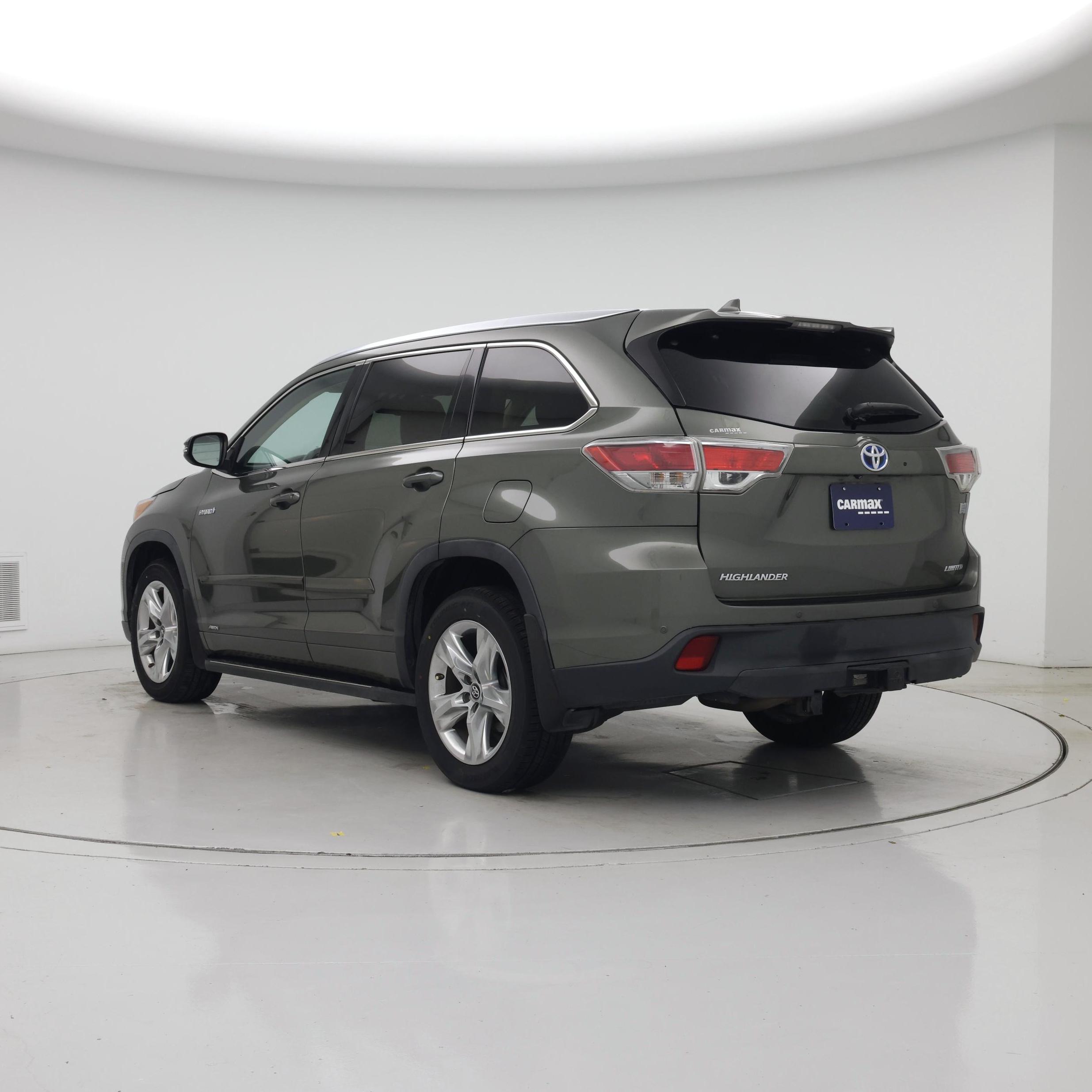Thumbnail: 2016 Toyota Highlander - 2
