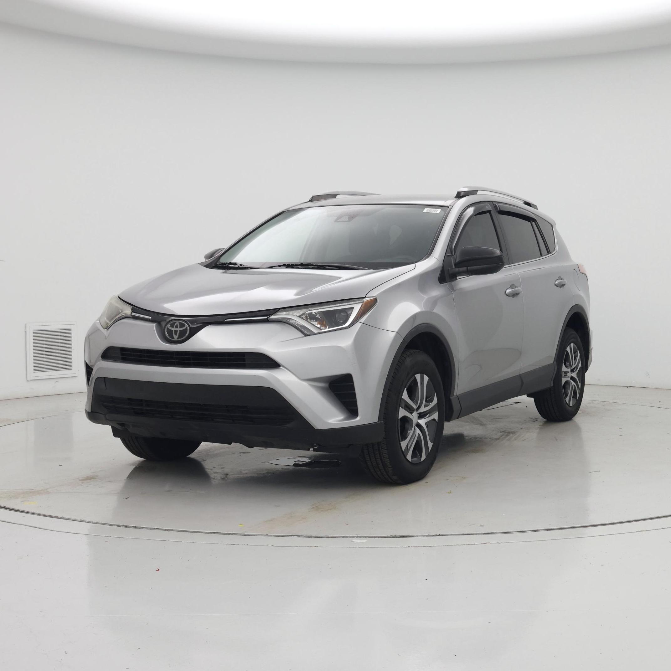 Thumbnail: 2017 Toyota RAV4 - 4
