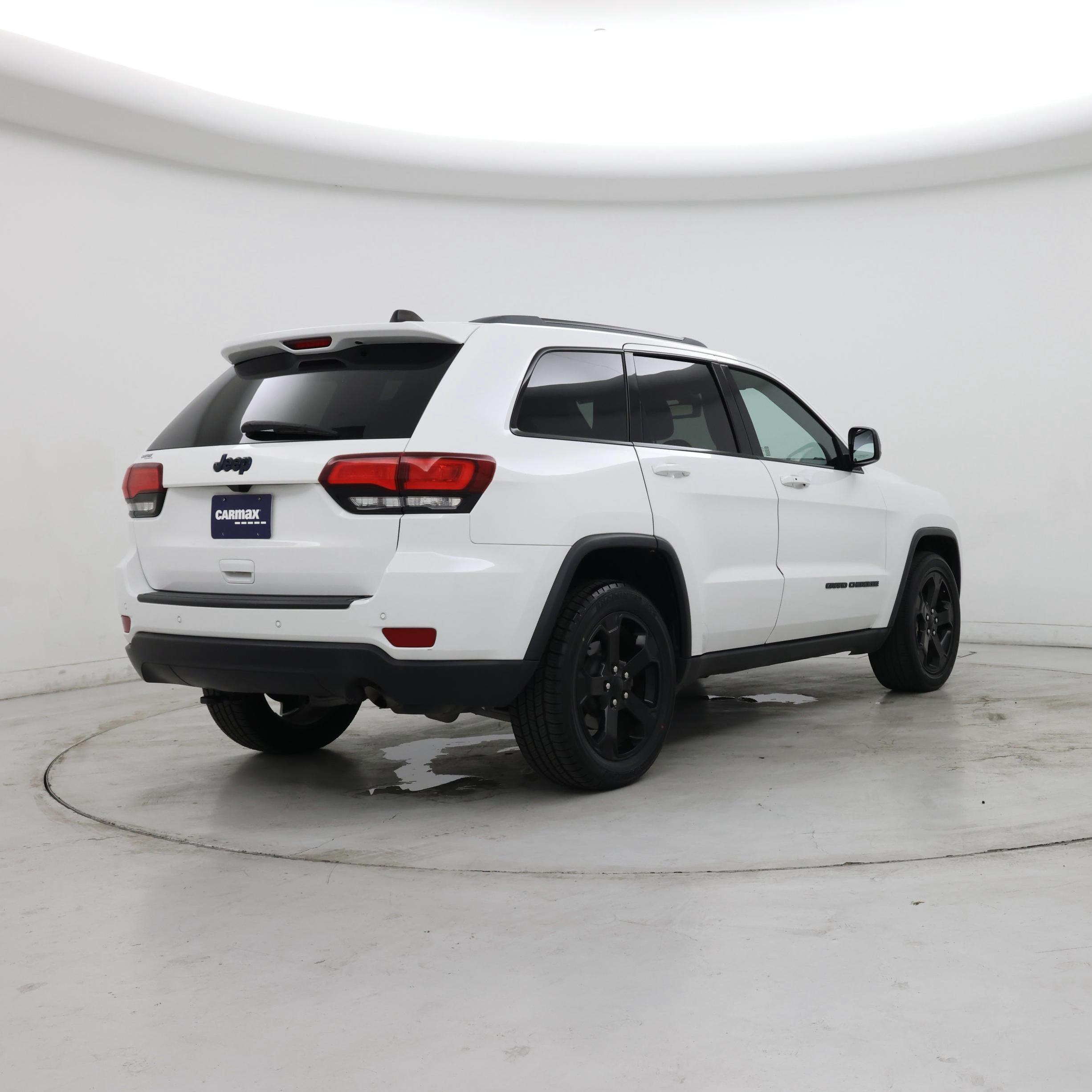 Thumbnail: 2020 Jeep Grand Cherokee - 8