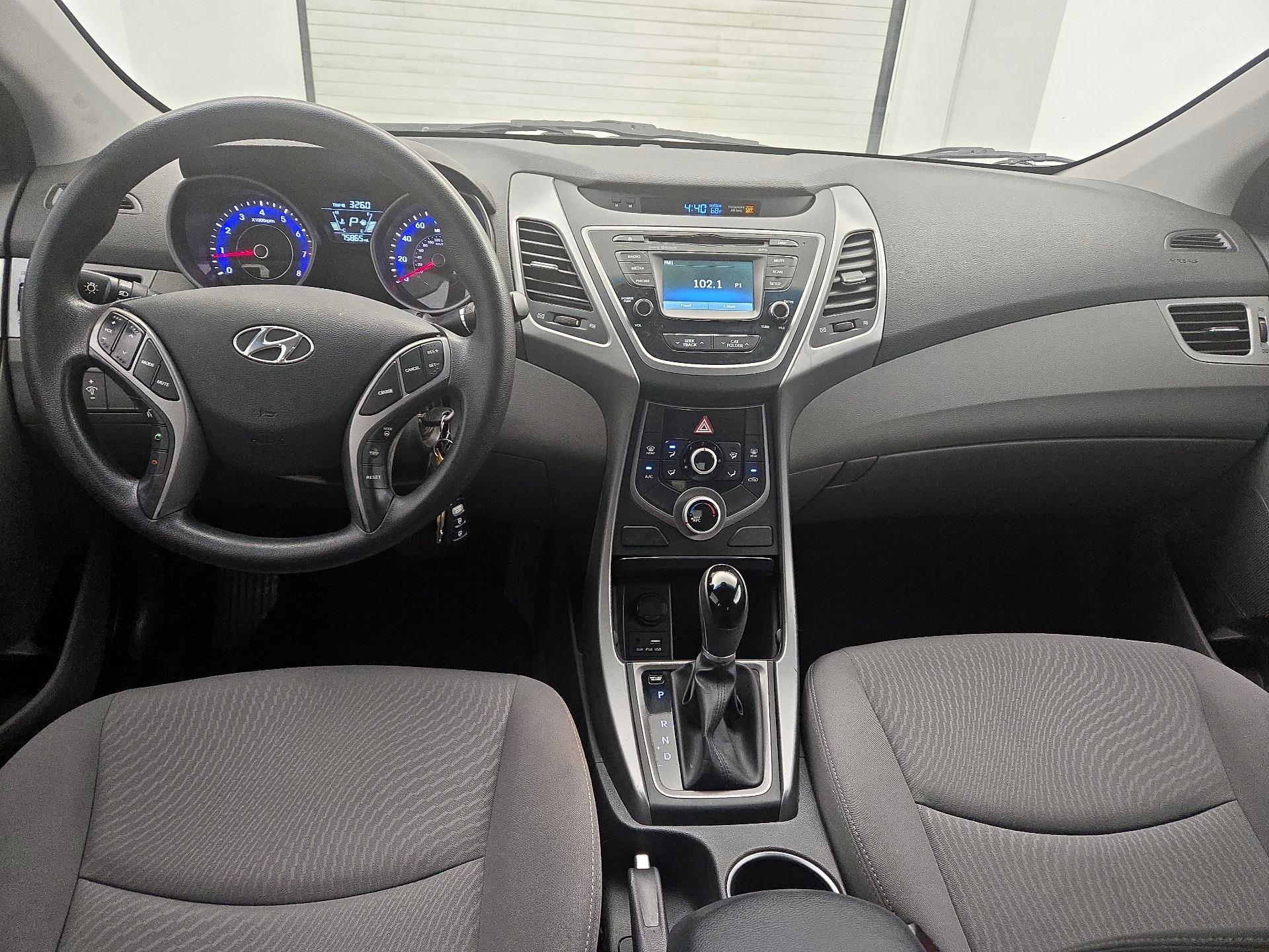 Thumbnail: 2015 Hyundai Elantra - 9