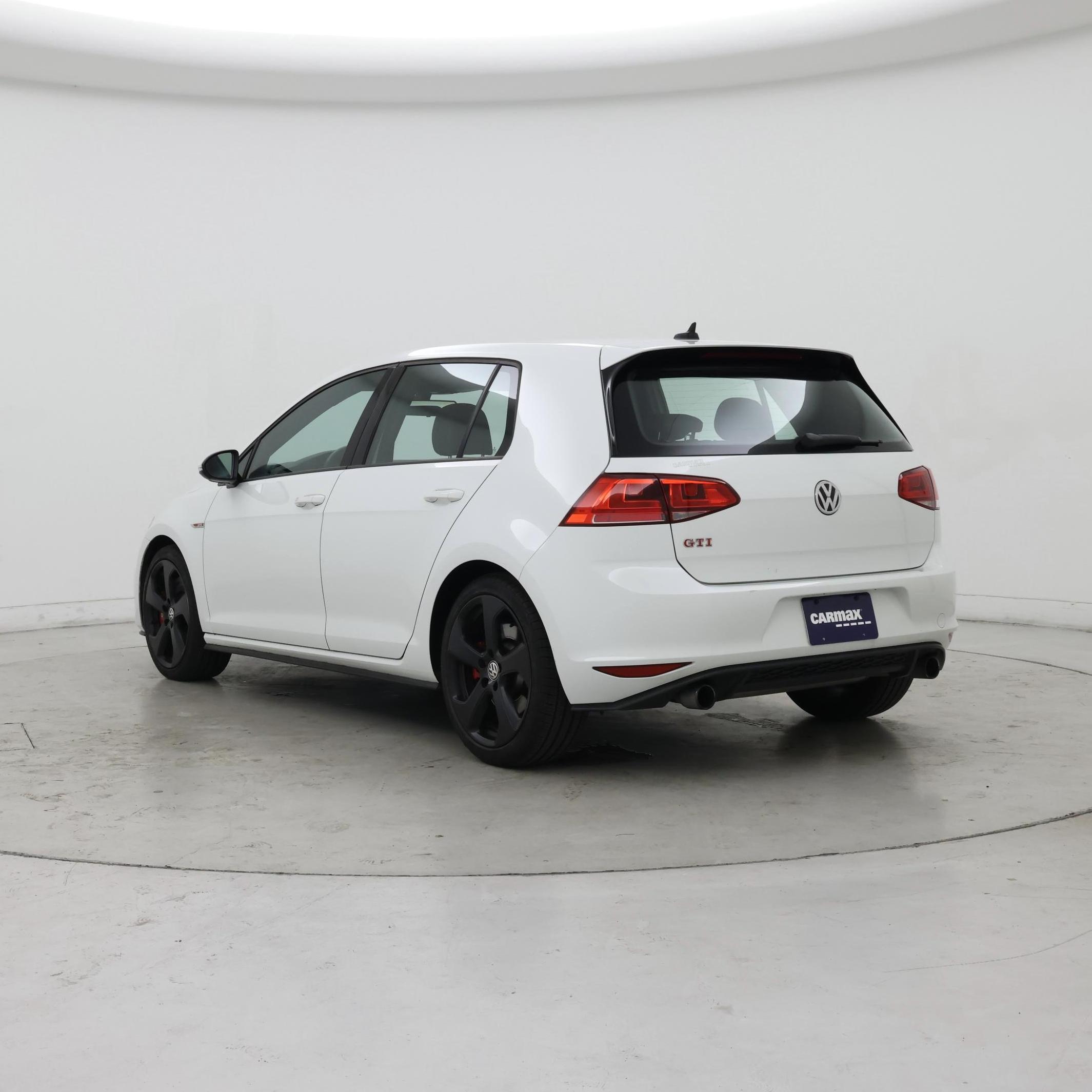 Thumbnail: 2017 Volkswagen Golf - 2