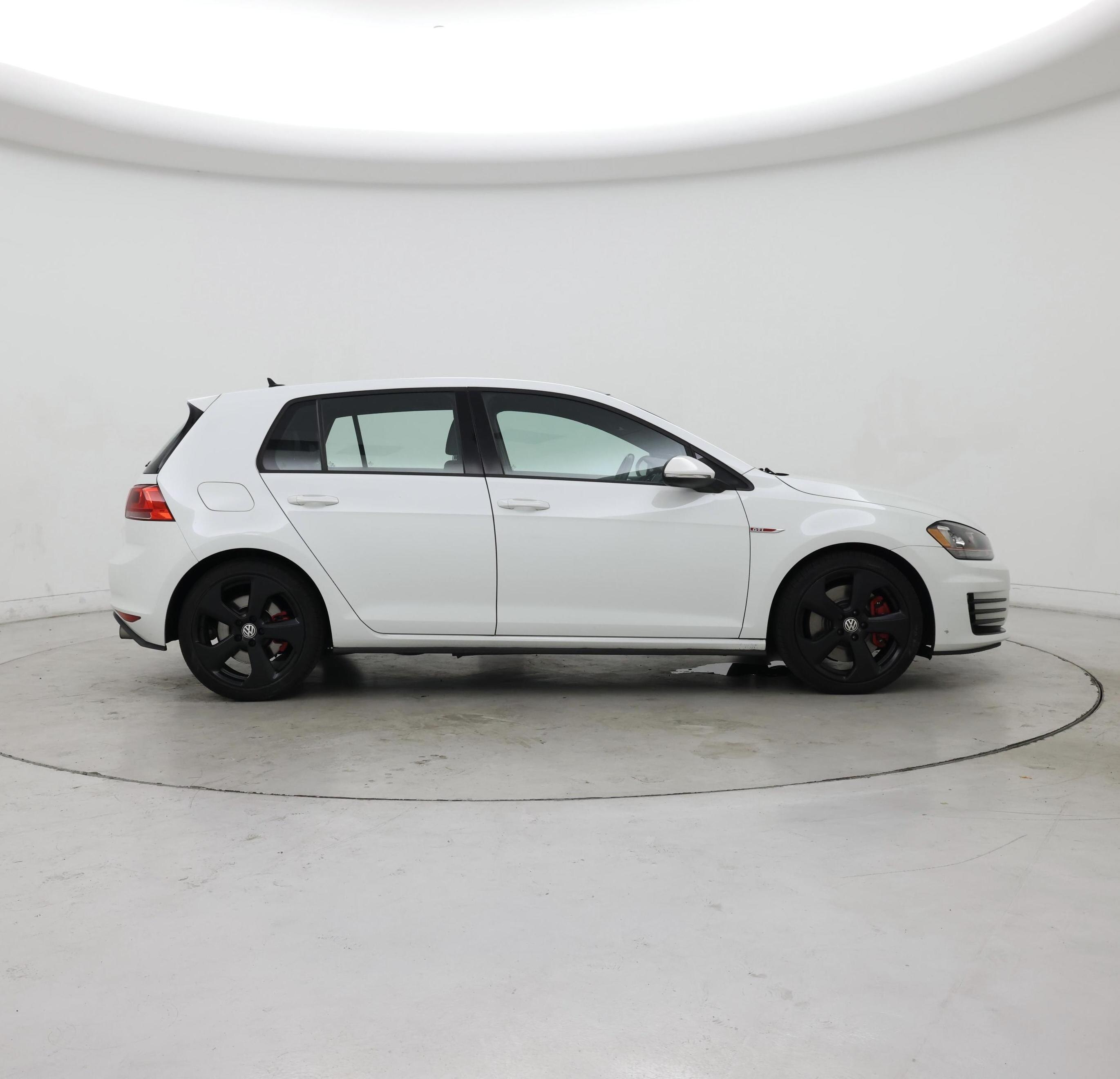 Thumbnail: 2017 Volkswagen Golf - 7