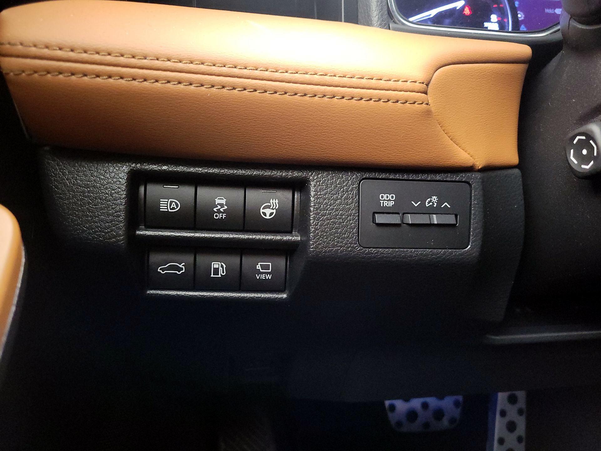 Thumbnail: 2021 Toyota Avalon - 13