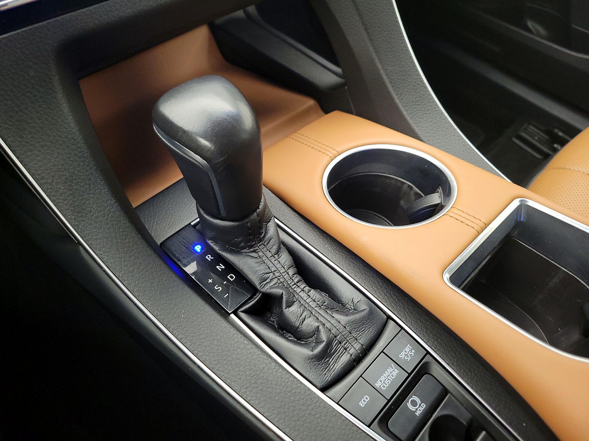 Thumbnail: 2021 Toyota Avalon - 18