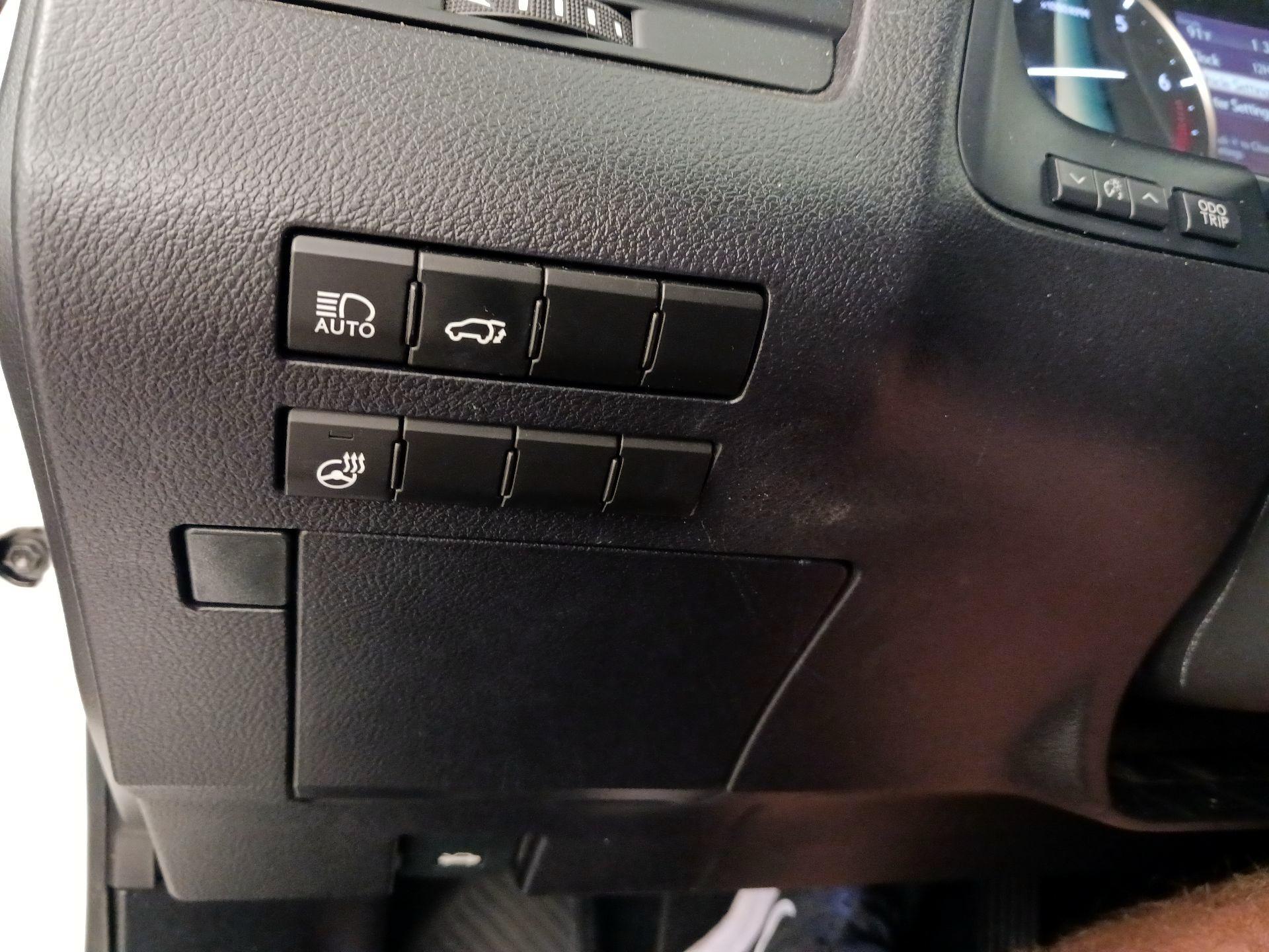 Thumbnail: 2016 Lexus RX - 13
