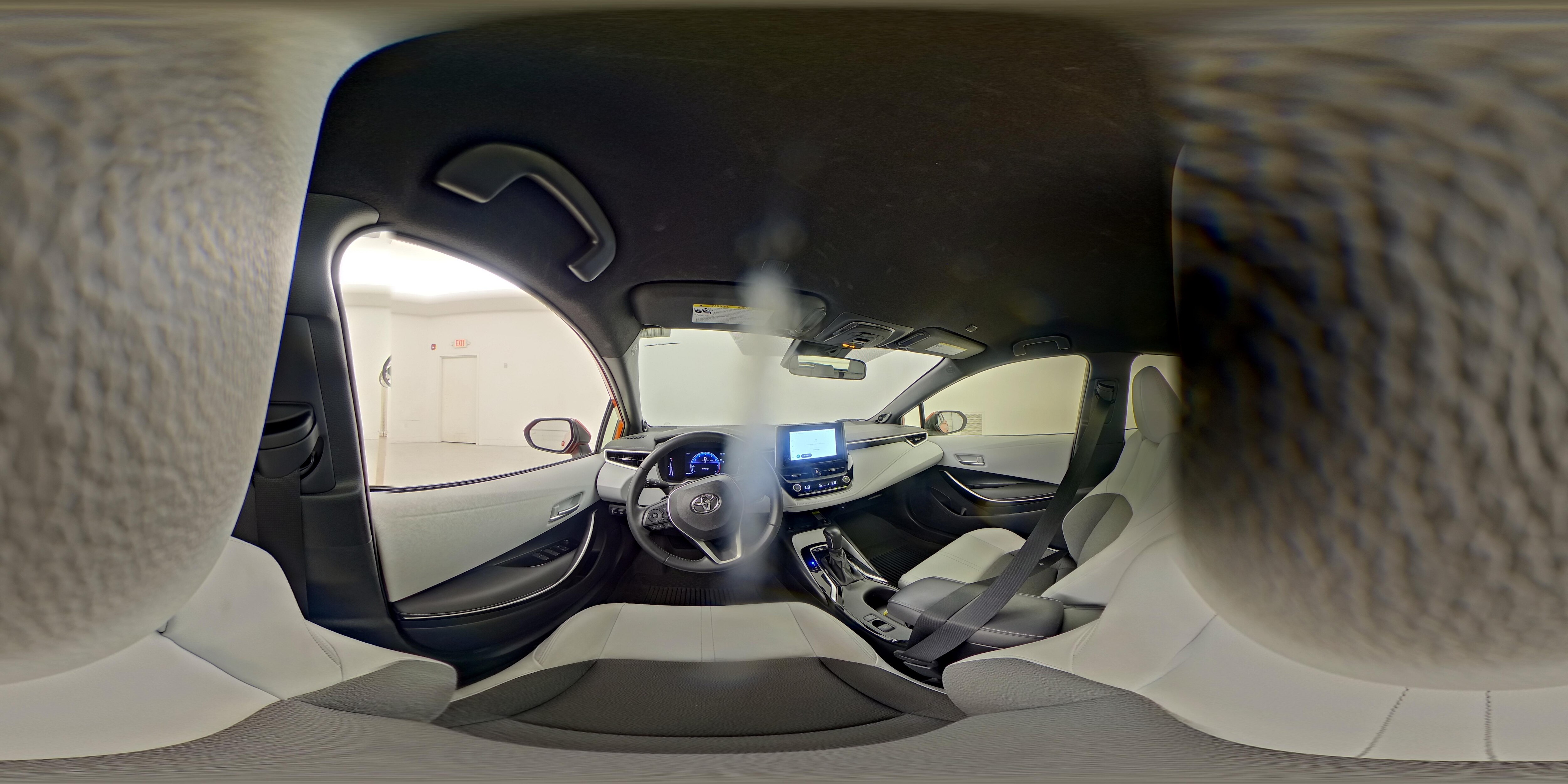 2025 Toyota Corolla Hatchback XSE - Photo 26