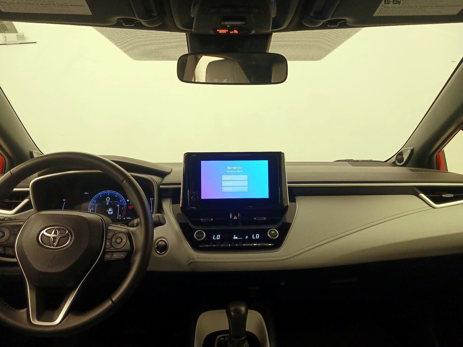 2025 Toyota Corolla Hatchback XSE - Photo 10