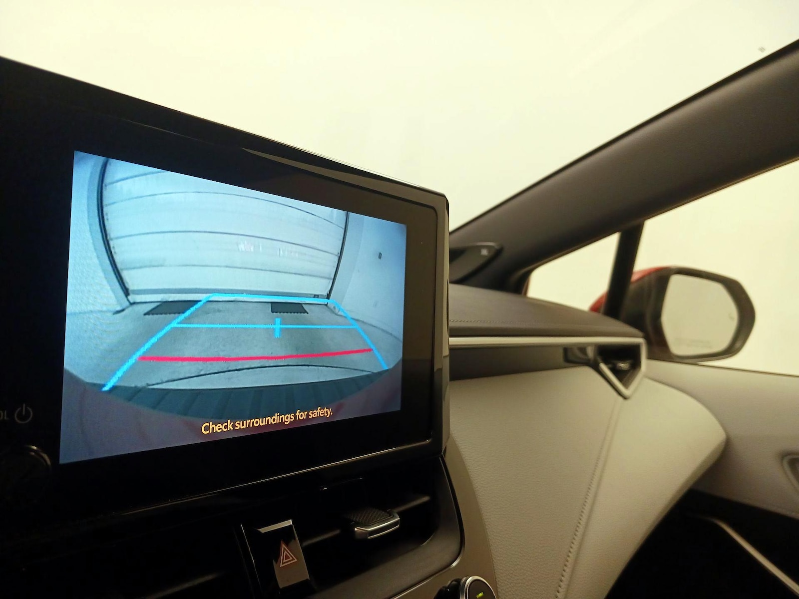 2025 Toyota Corolla Hatchback XSE - Photo 15