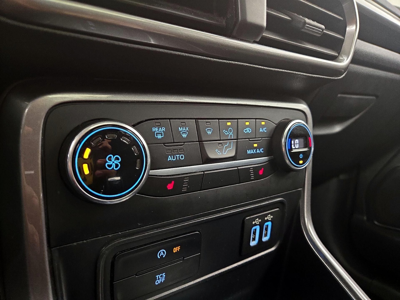 2021 Ford EcoSport SE - Photo 18