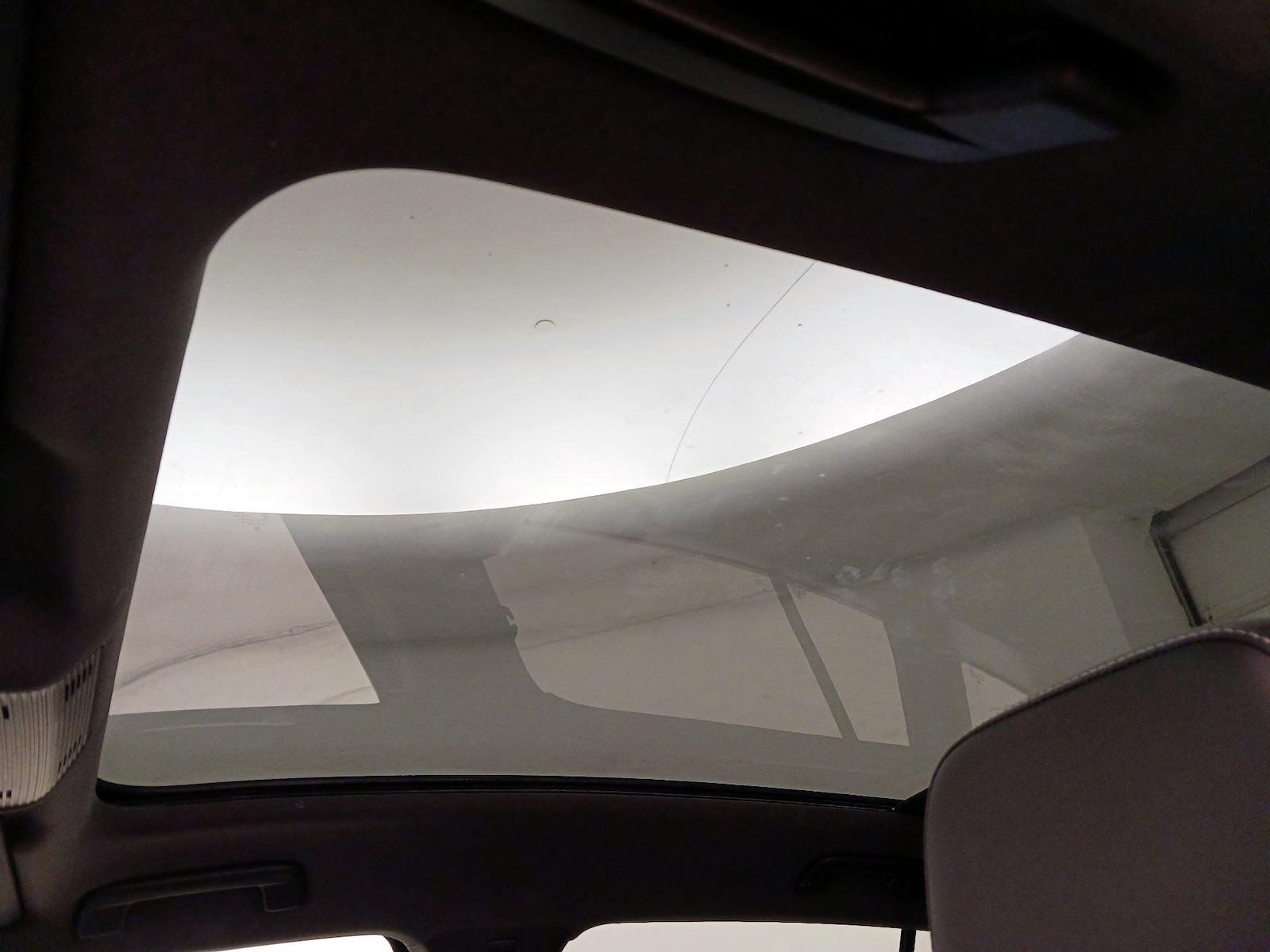 Skylight(s) & Overhead Airbags
