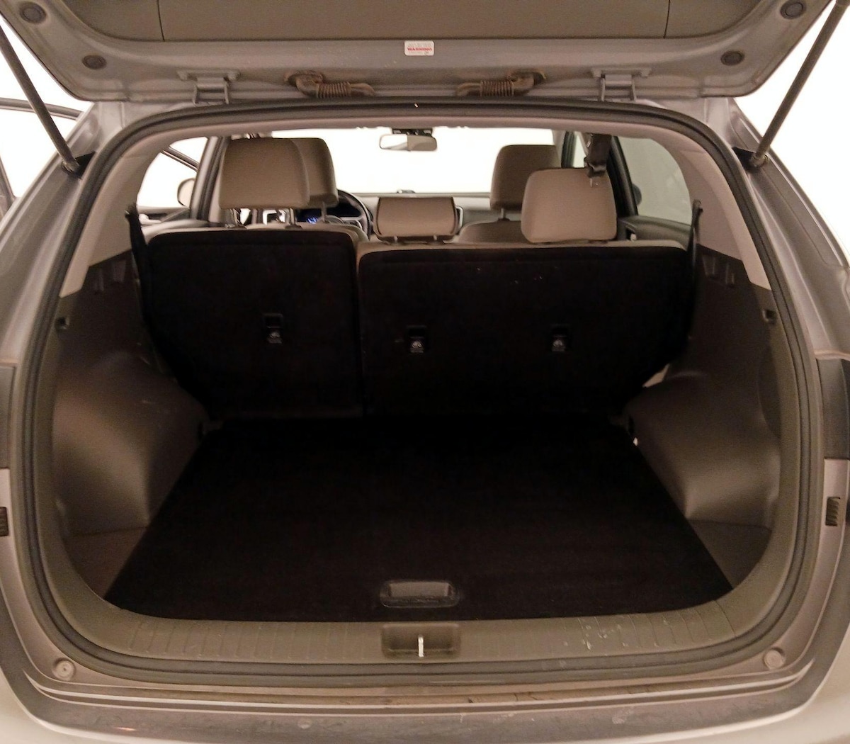 Trunk/Cargo (Seats Up)