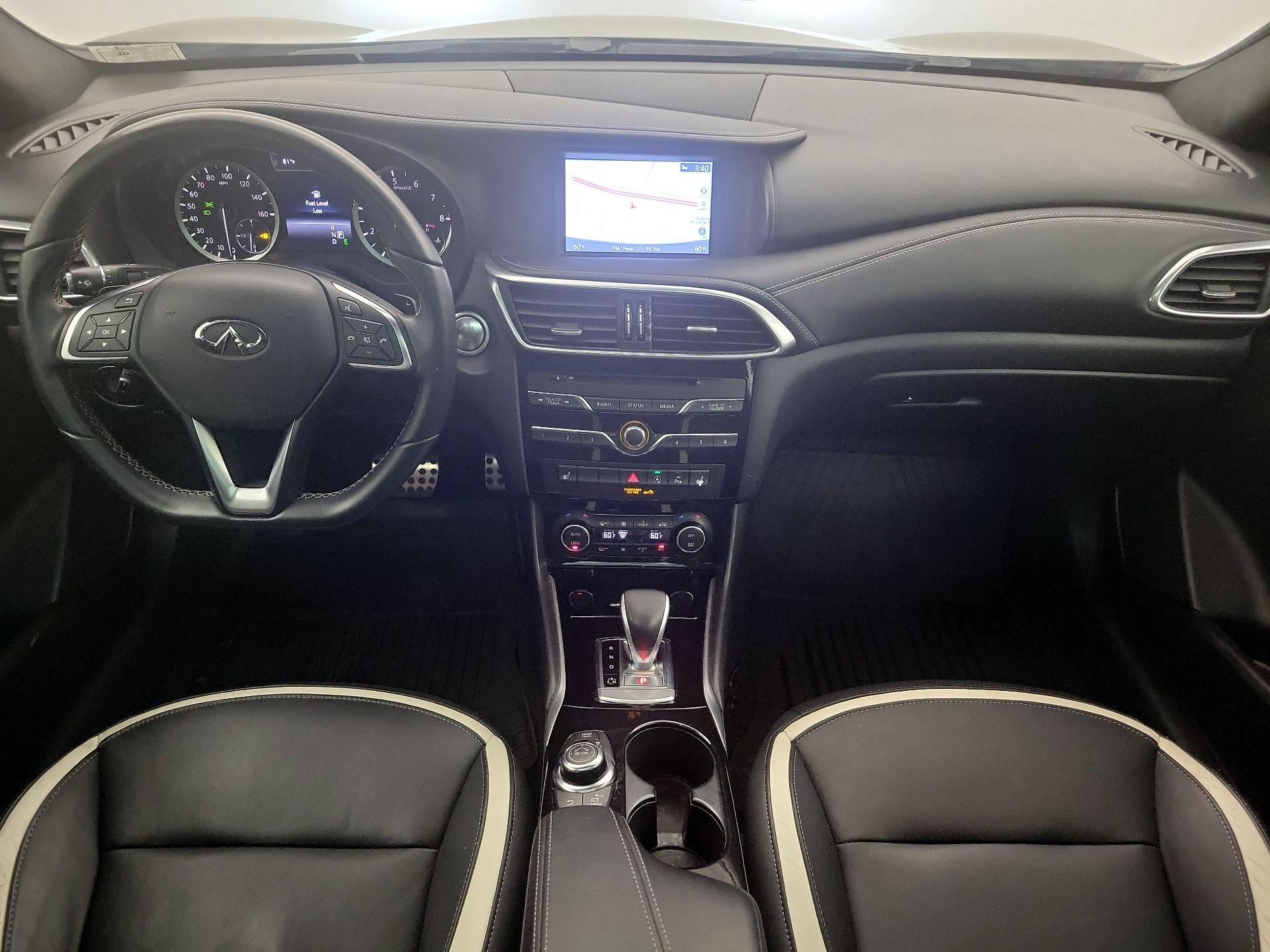 Thumbnail: 2018 INFINITI QX30 - 9