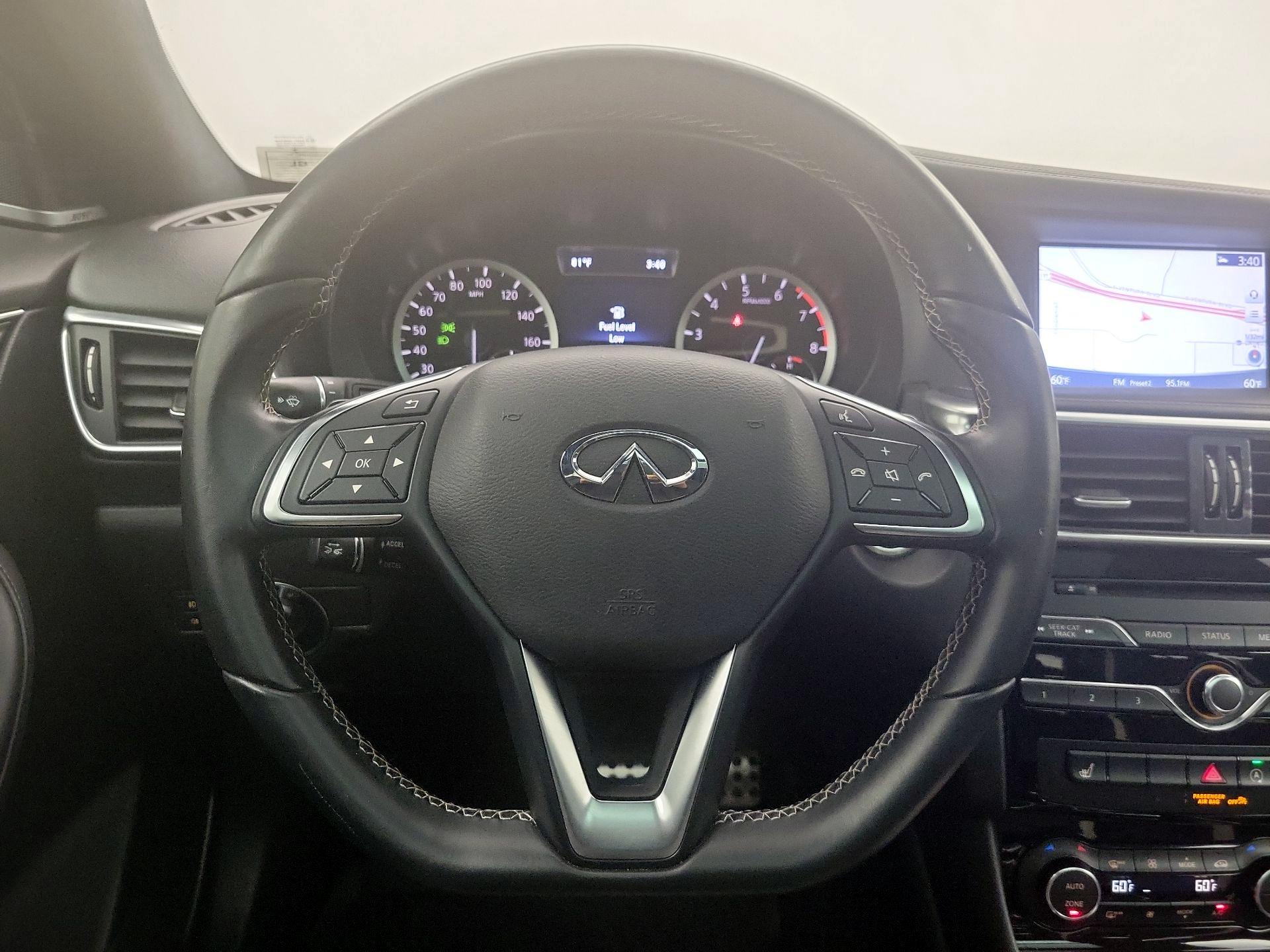 Thumbnail: 2018 INFINITI QX30 - 10