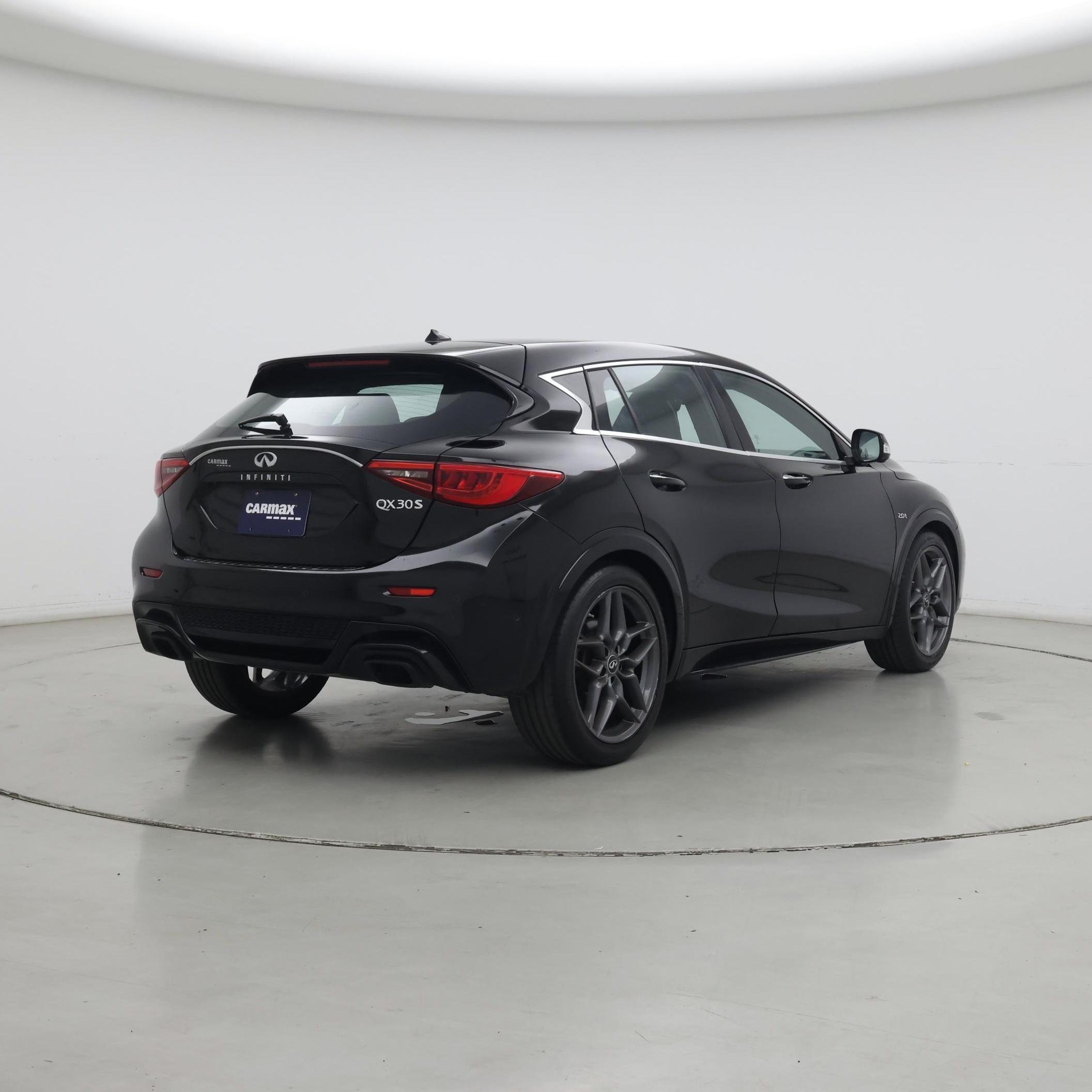 Thumbnail: 2018 INFINITI QX30 - 8