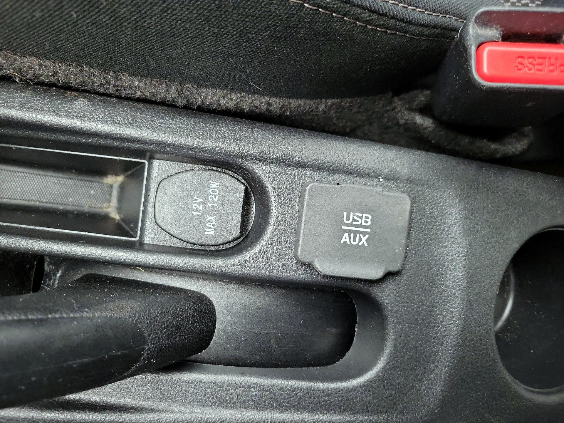 Thumbnail: 2016 Nissan Versa - 17