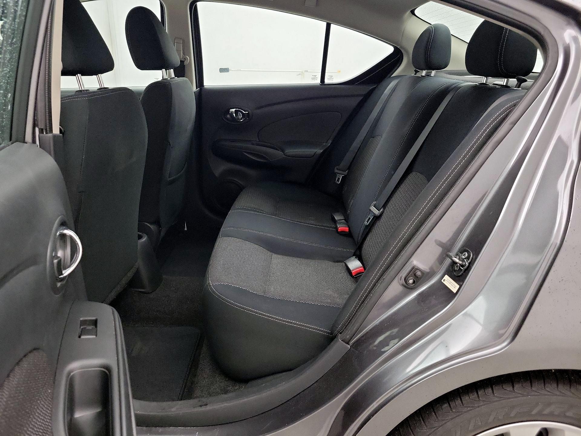 Thumbnail: 2016 Nissan Versa - 18