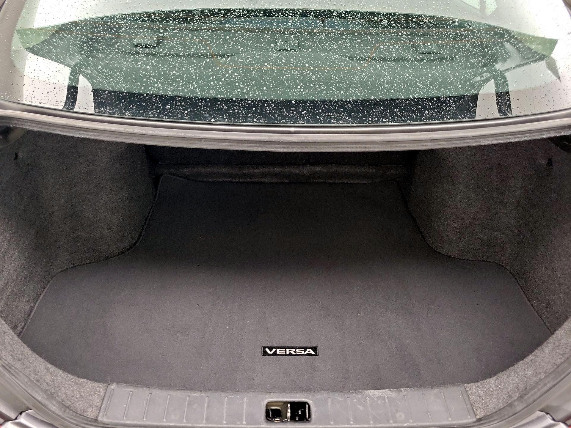 Thumbnail: 2016 Nissan Versa - 19