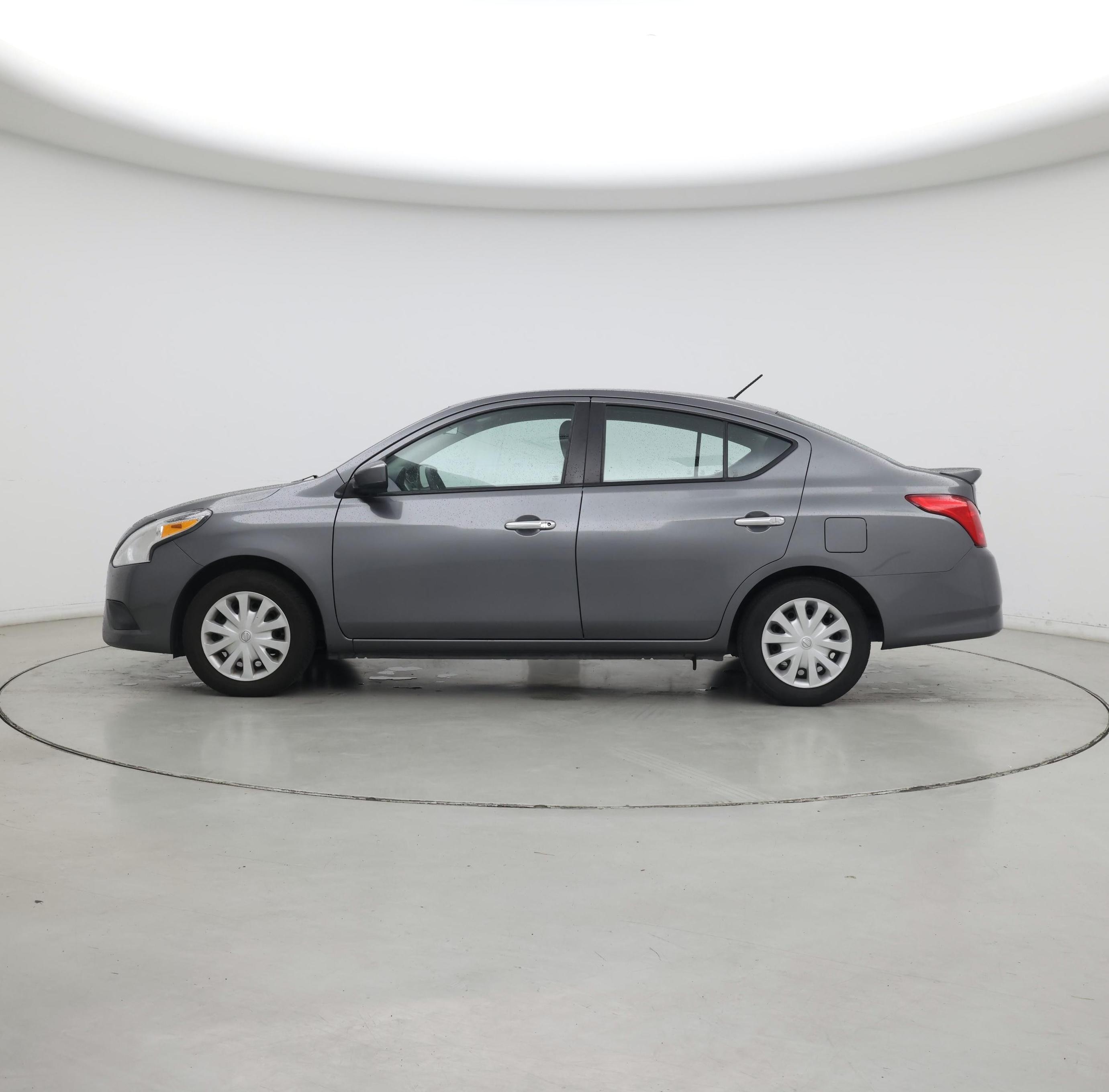 Thumbnail: 2016 Nissan Versa - 3