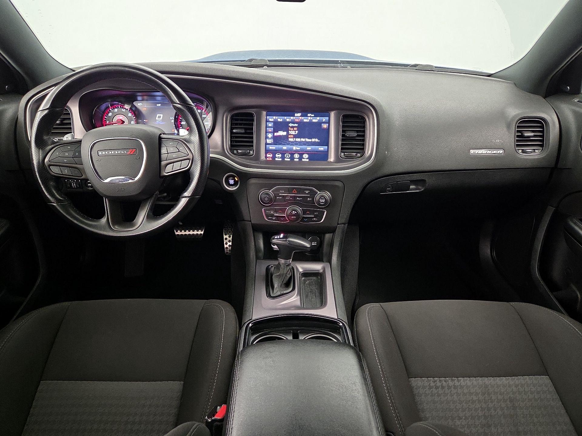 Thumbnail: 2022 Dodge Charger - 9