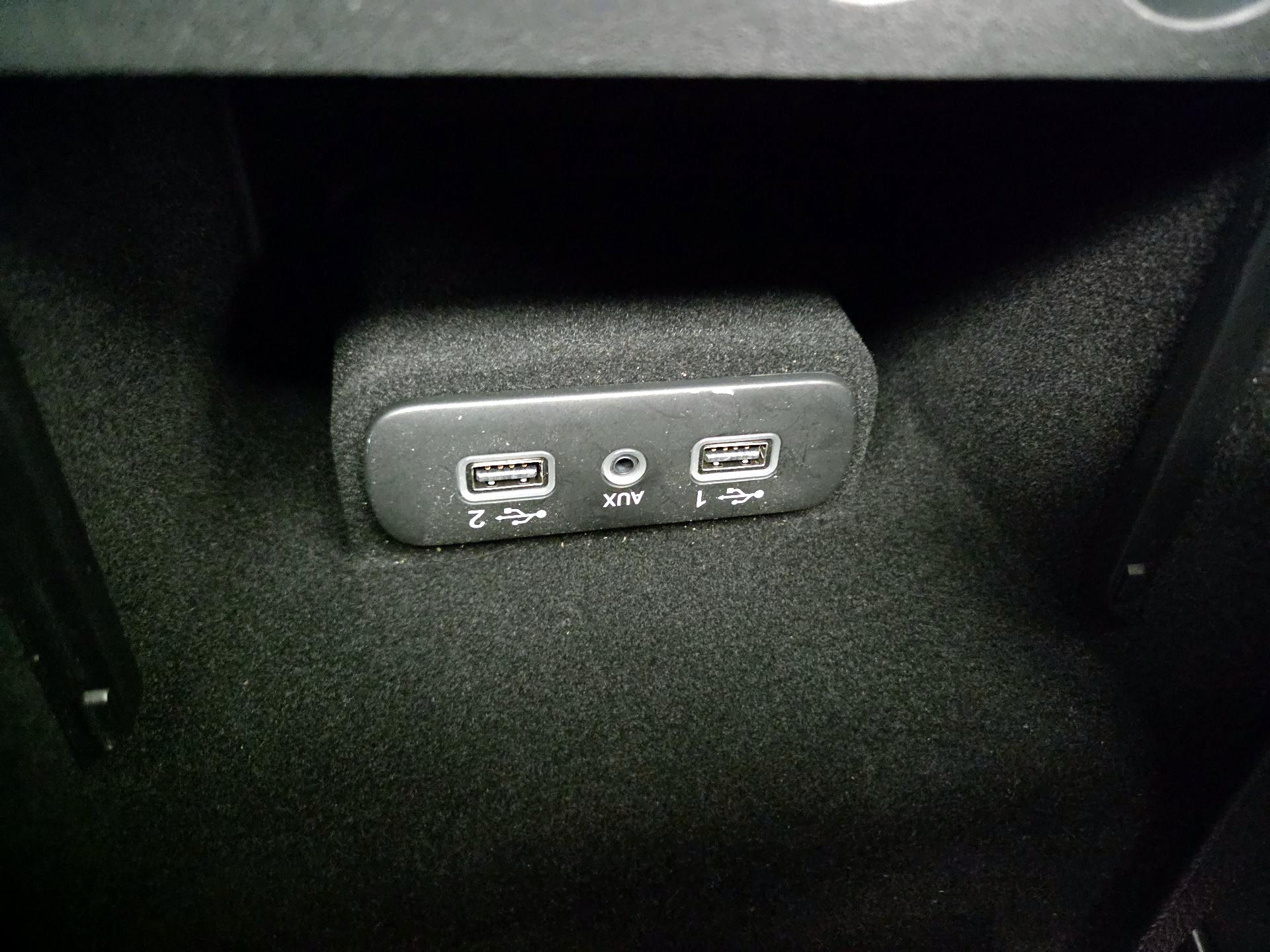 Thumbnail: 2022 Dodge Charger - 18