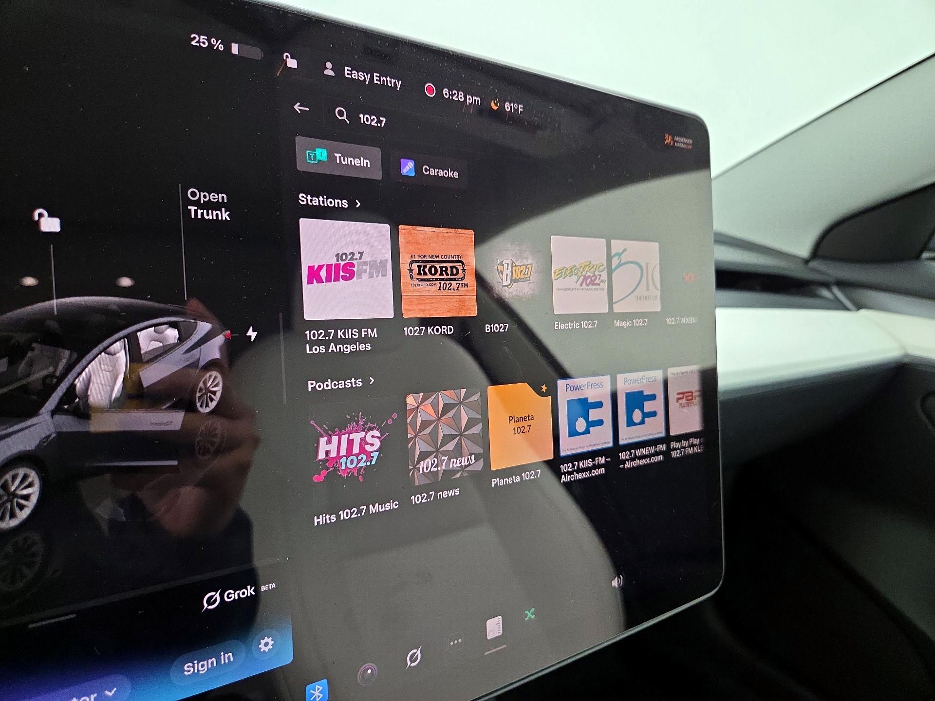 Thumbnail: 2023 Tesla Model 3 - 15