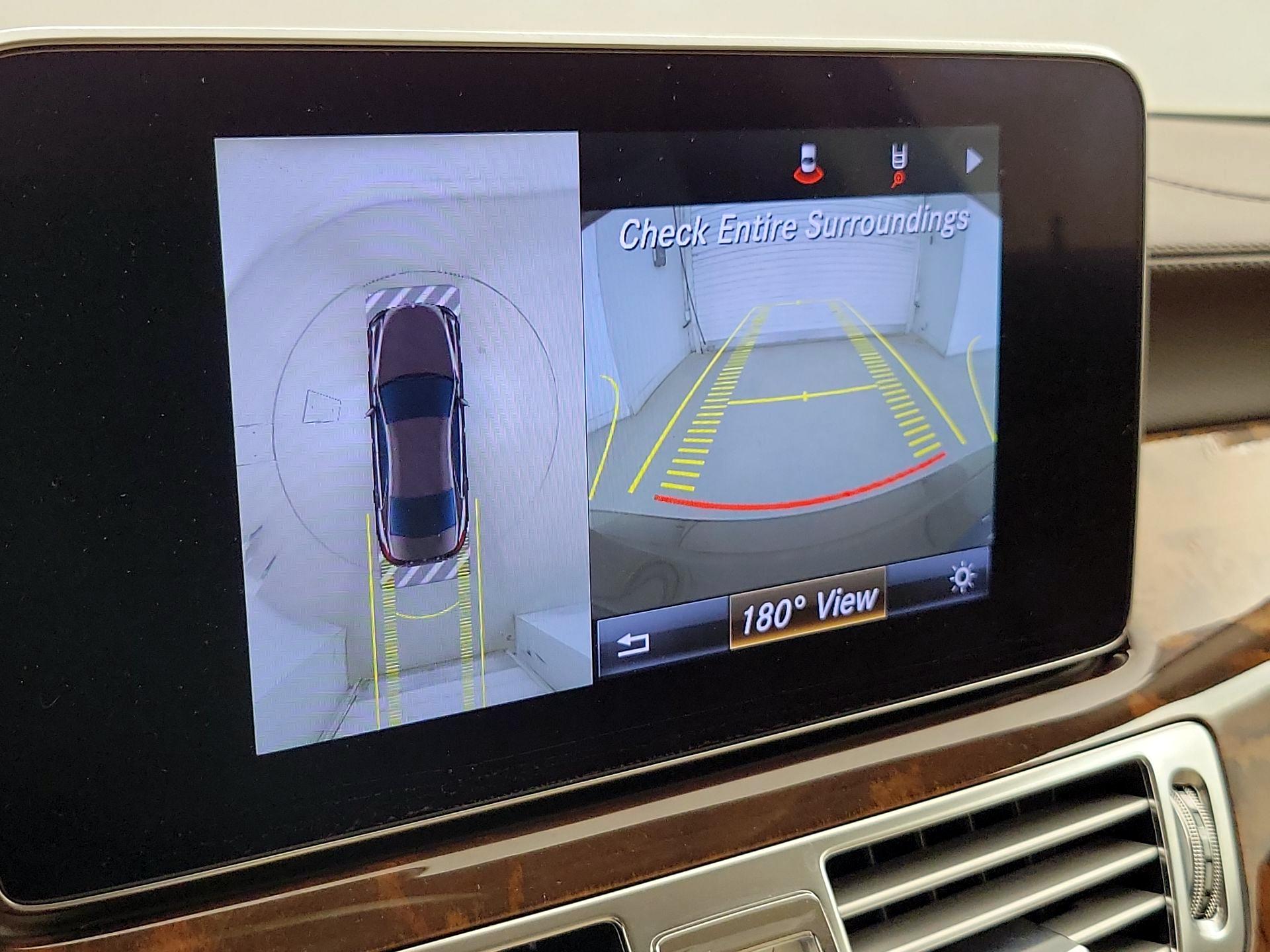 Thumbnail: 2015 Mercedes-Benz CLS - 15