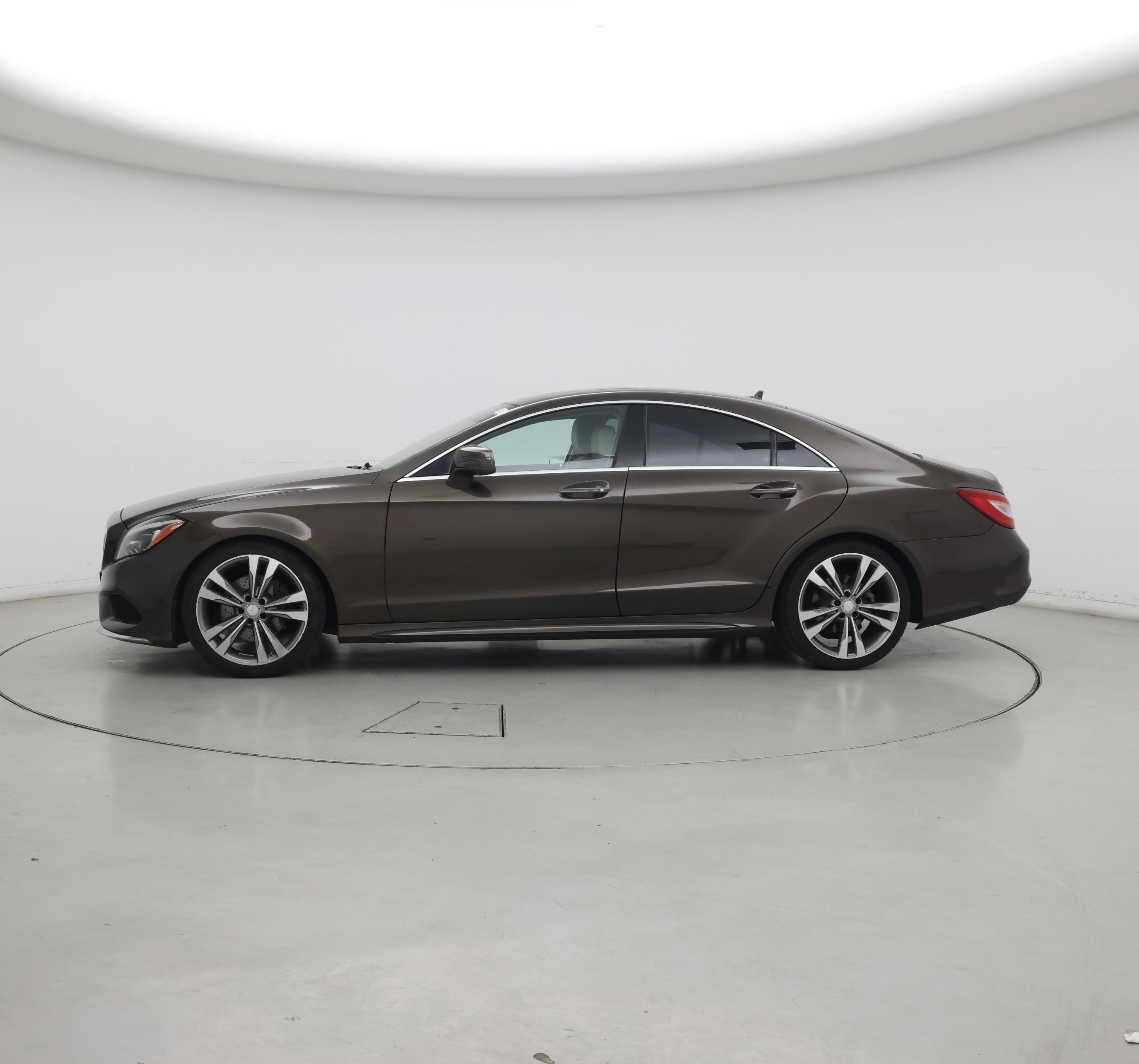 Thumbnail: 2015 Mercedes-Benz CLS - 3