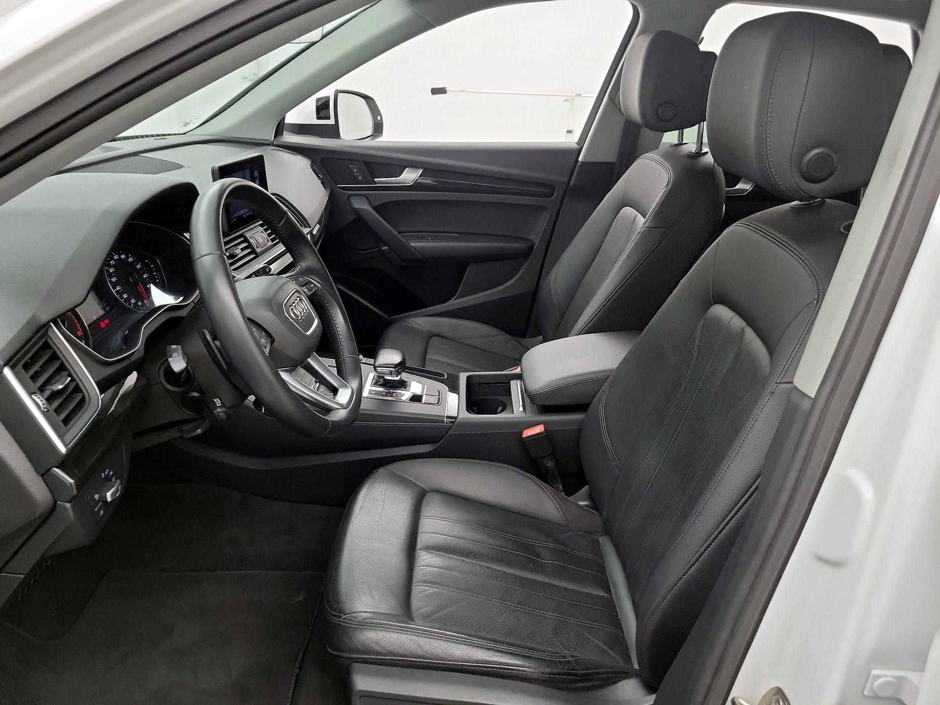 Thumbnail: 2020 Audi Q5 - 11