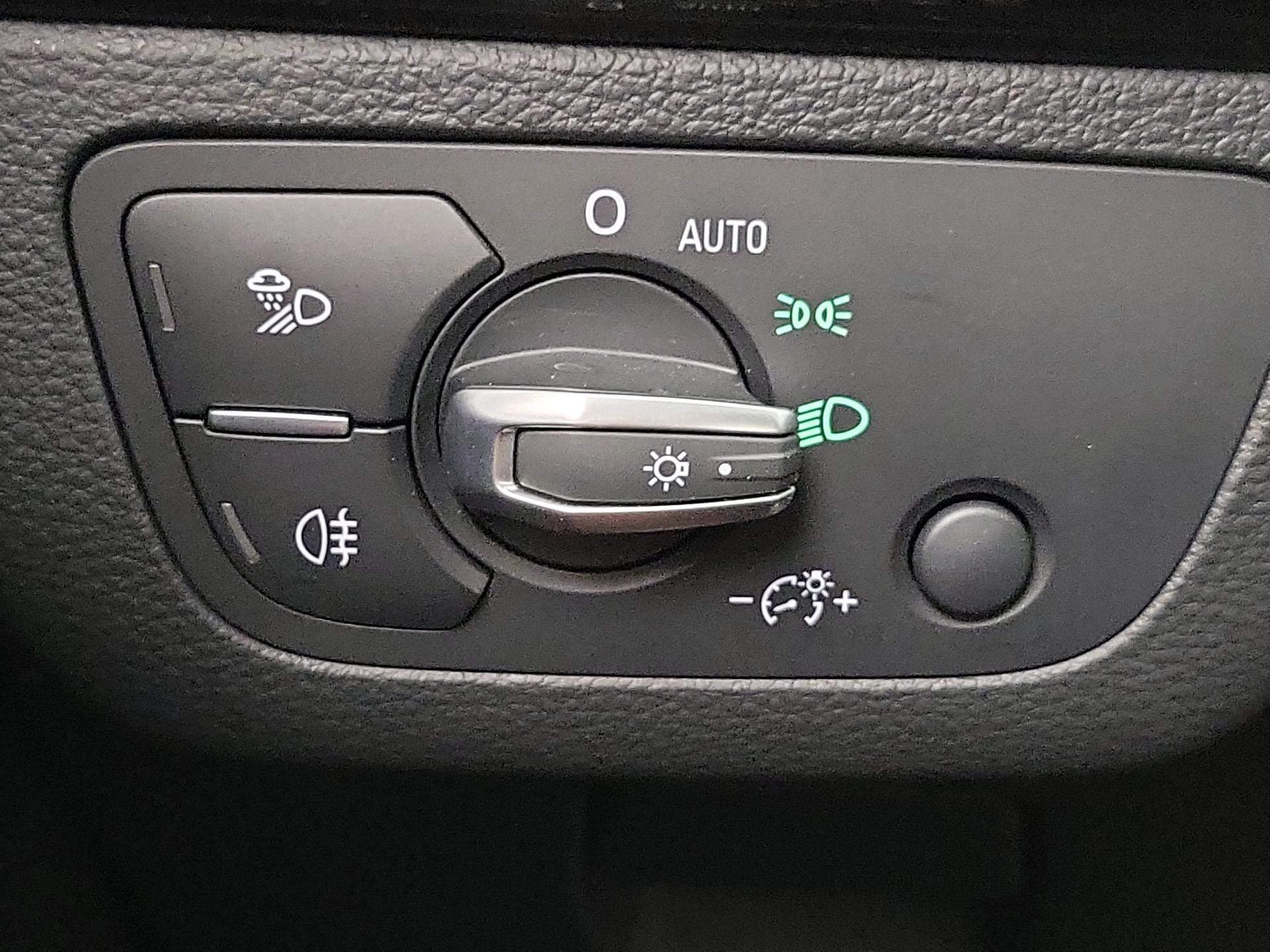 Thumbnail: 2020 Audi Q5 - 13