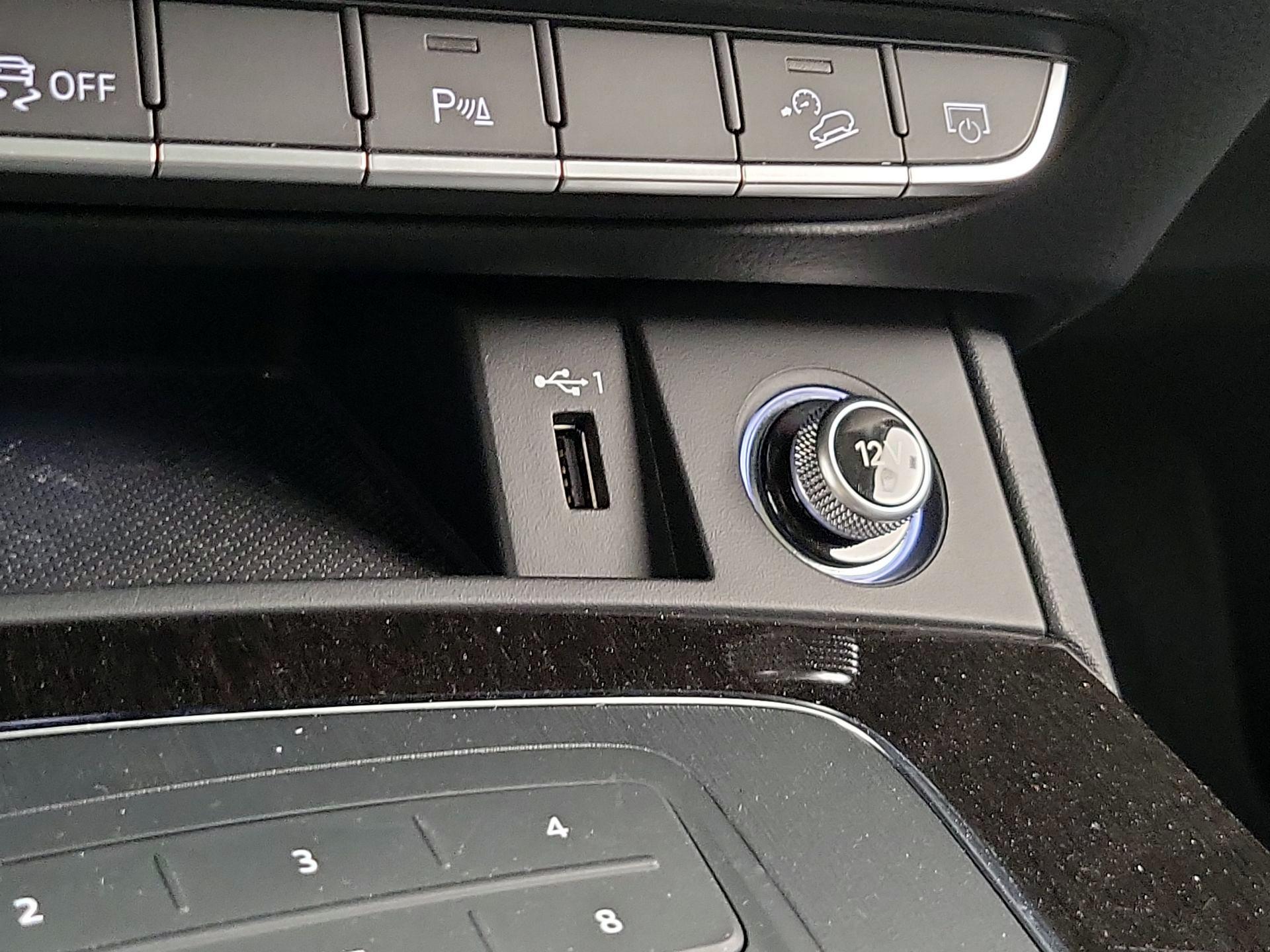 Thumbnail: 2020 Audi Q5 - 18