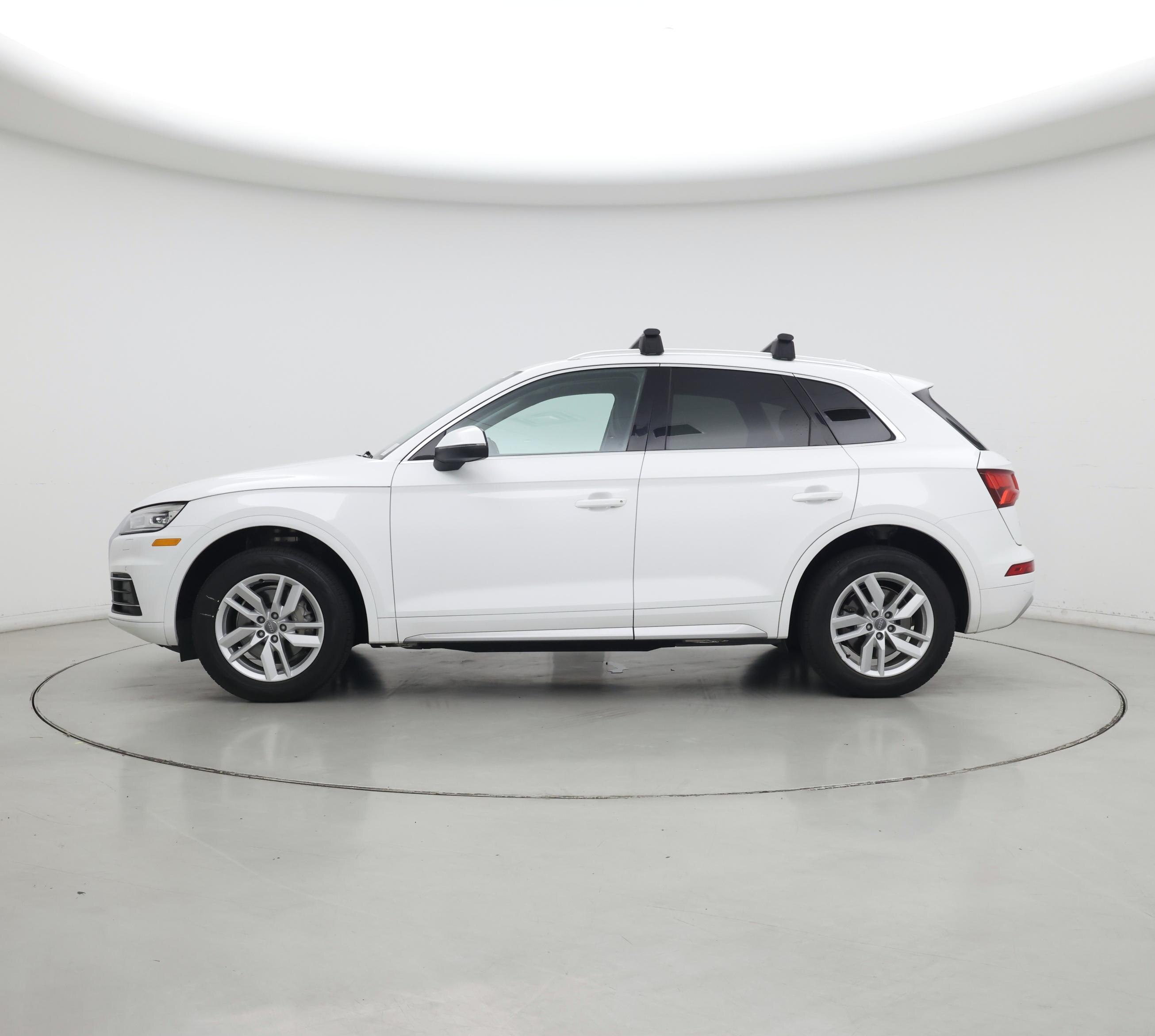 Thumbnail: 2020 Audi Q5 - 3