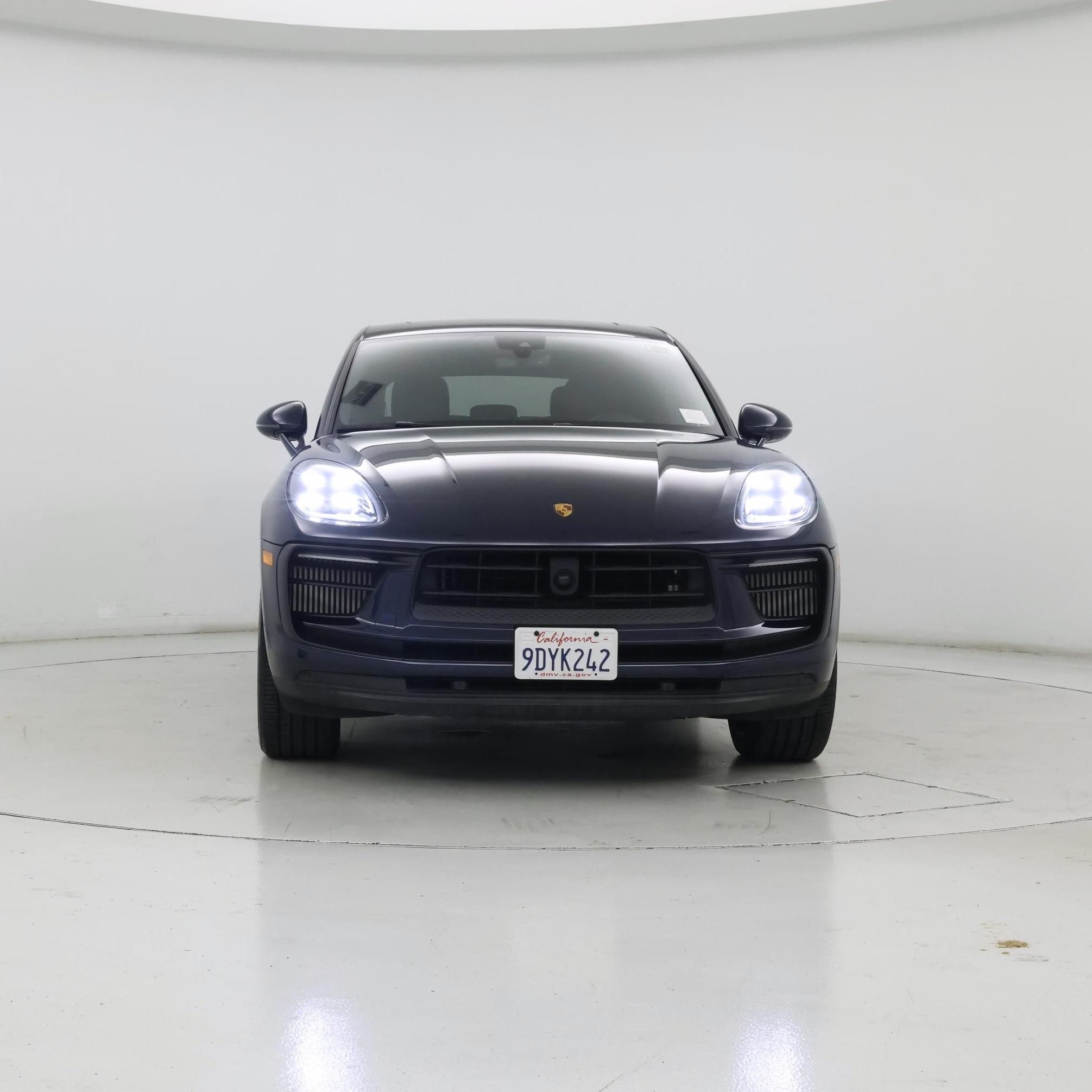 Thumbnail: 2023 Porsche Macan - 5