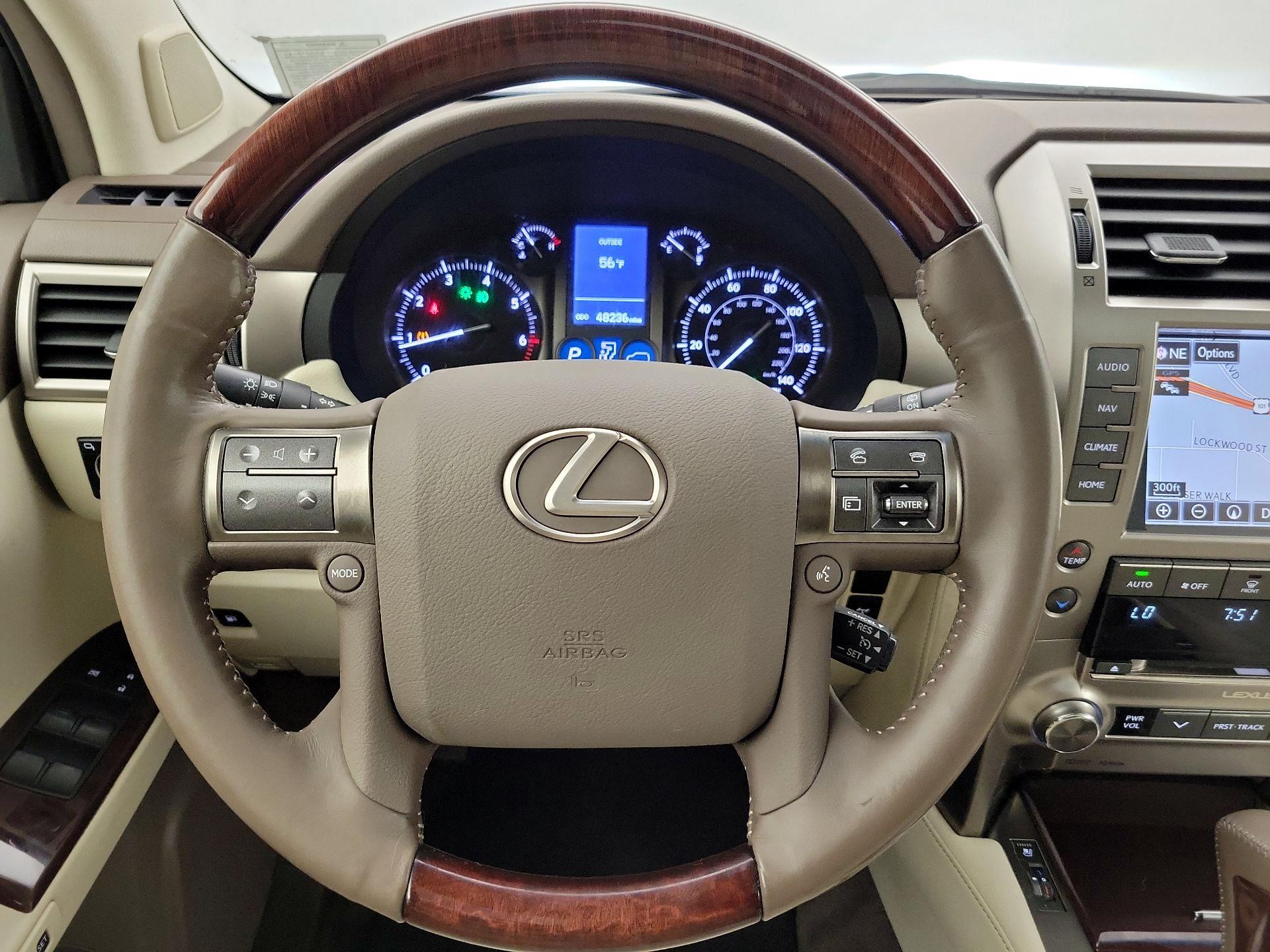 Thumbnail: 2016 Lexus GX - 10