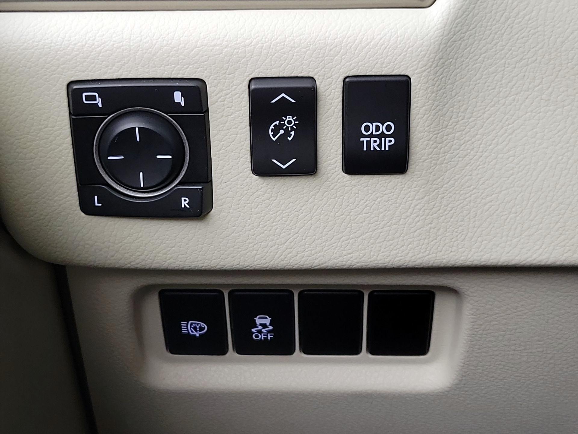 Thumbnail: 2016 Lexus GX - 13