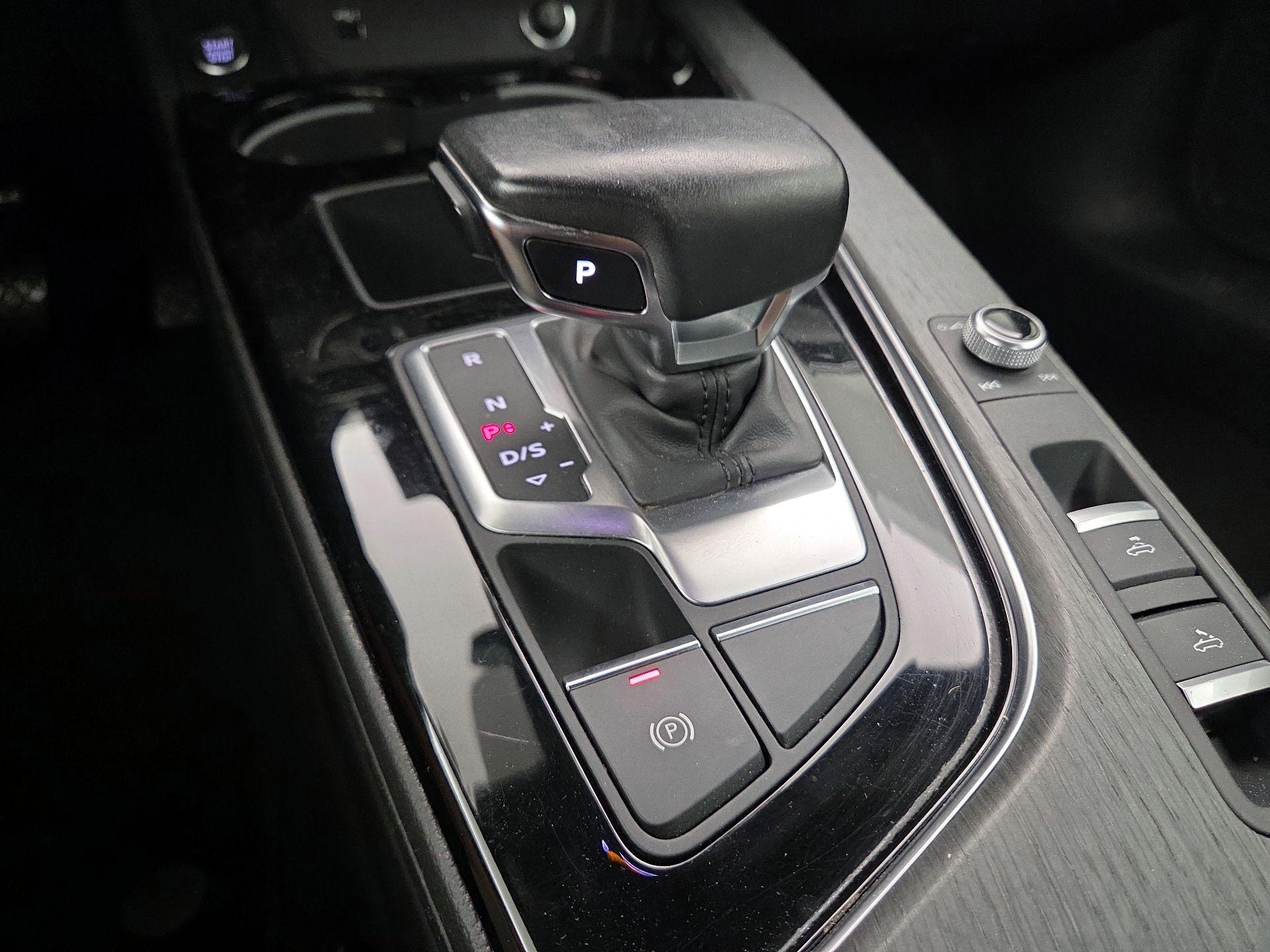 Thumbnail: 2021 Audi A5 - 17