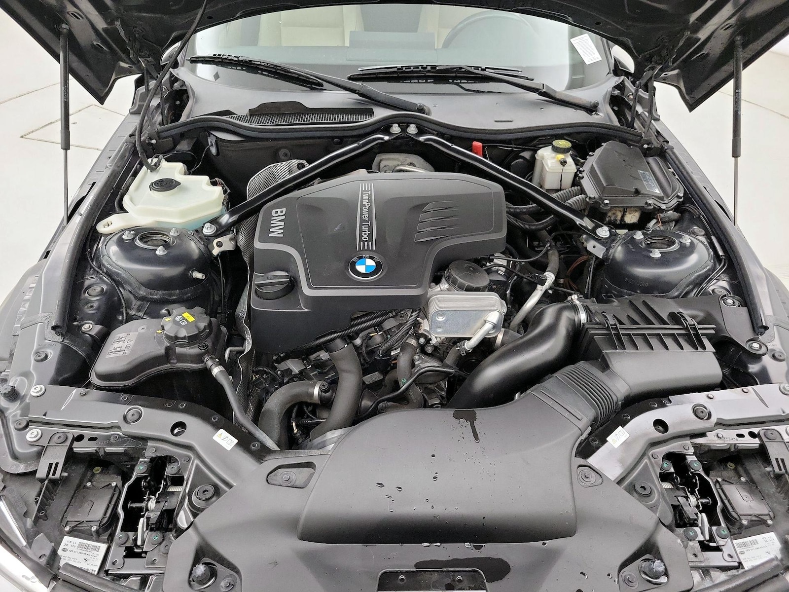 2016 BMW Z4 sDrive28i - Photo 22