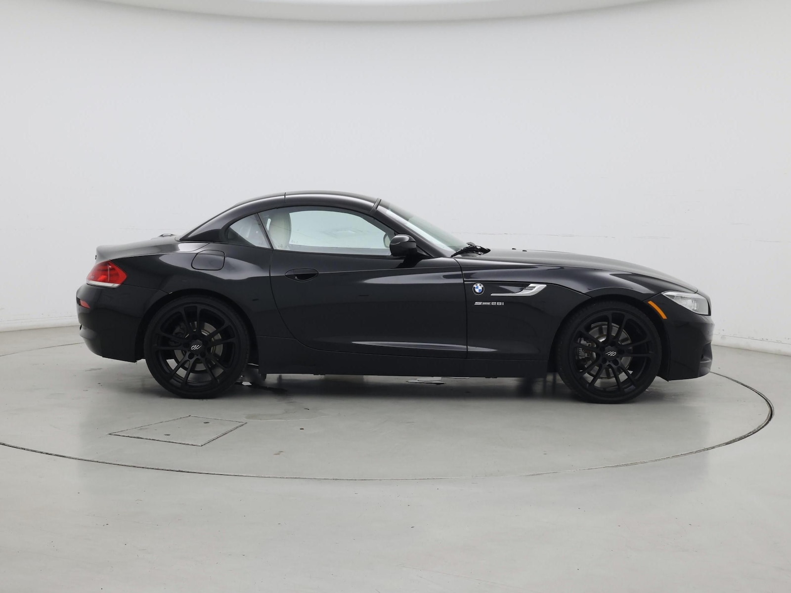 2016 BMW Z4 sDrive28i - Photo 8