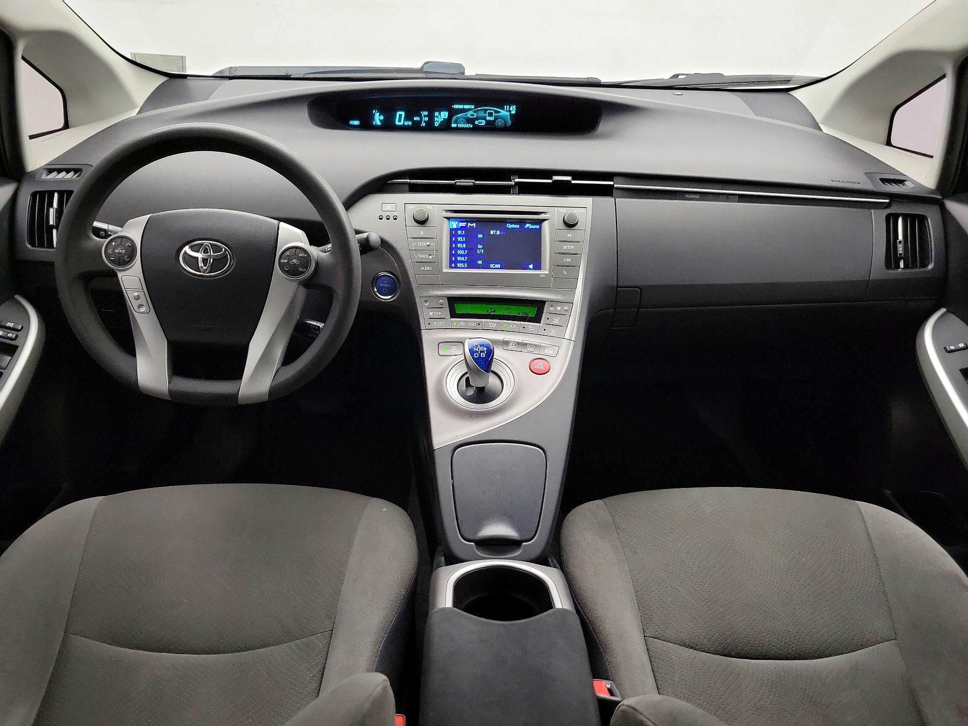 Thumbnail: 2014 Toyota Prius - 9