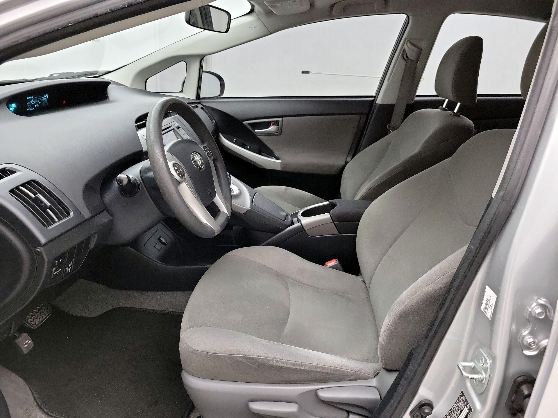 Thumbnail: 2014 Toyota Prius - 11