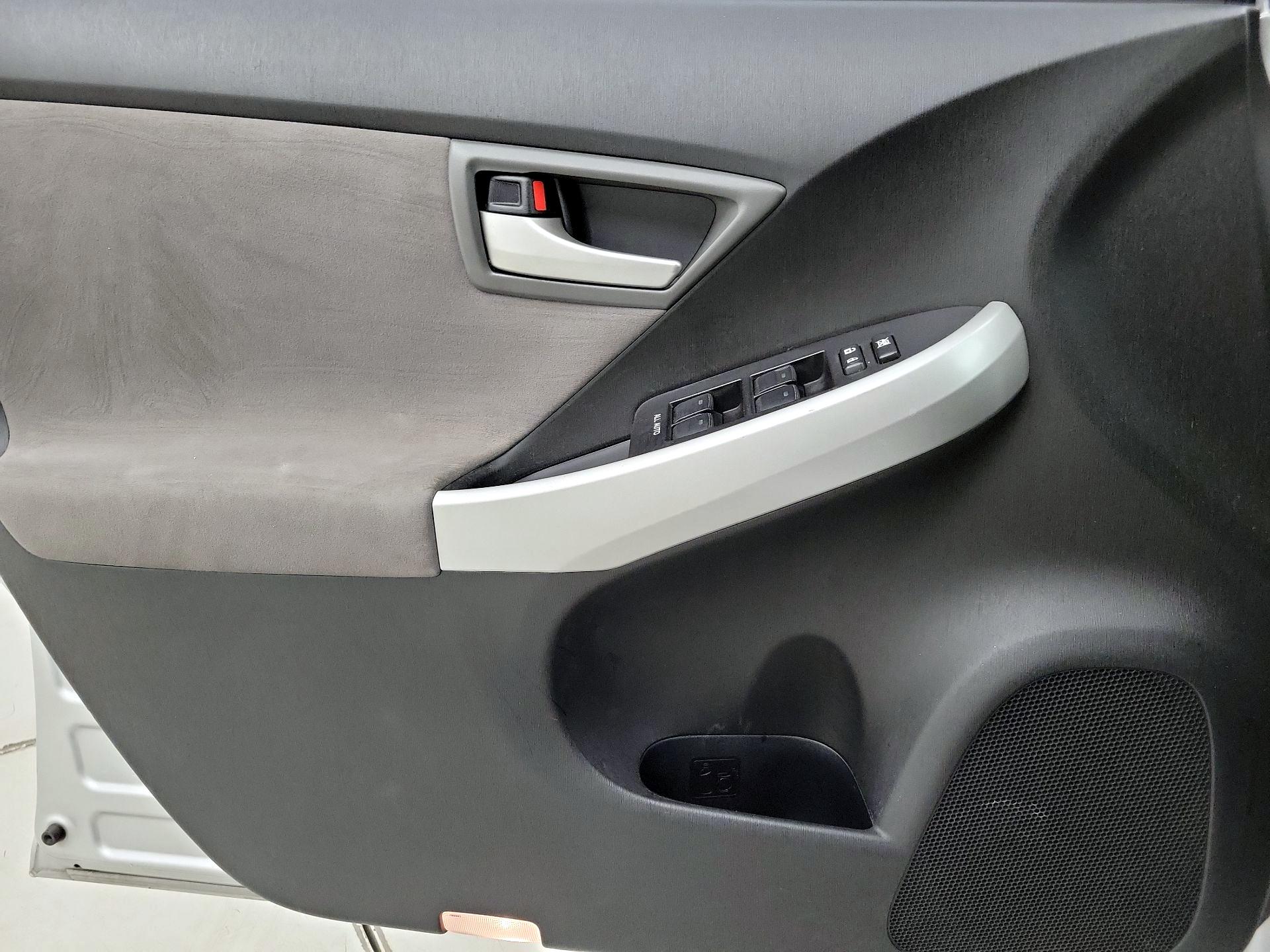 Thumbnail: 2014 Toyota Prius - 12