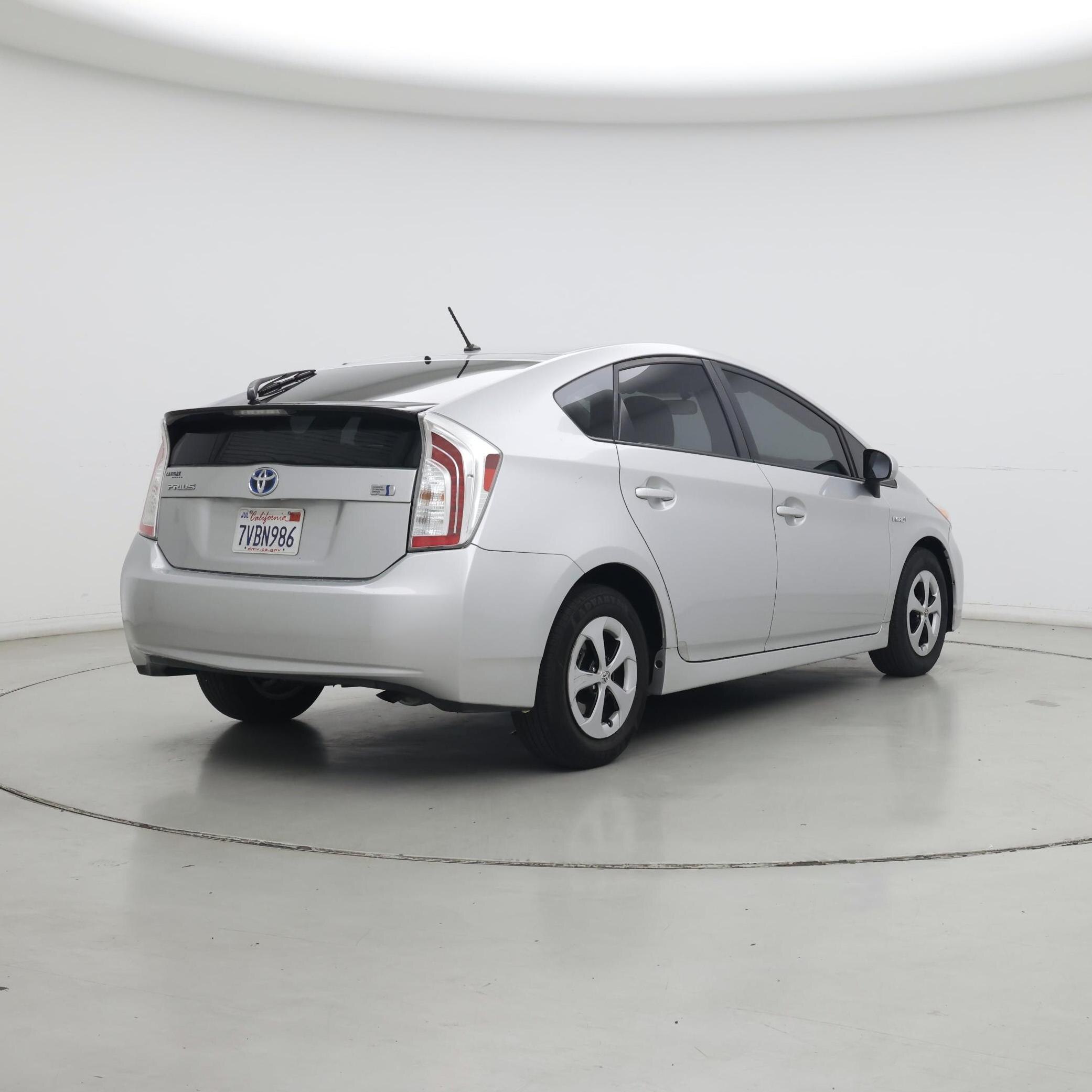 Thumbnail: 2014 Toyota Prius - 8