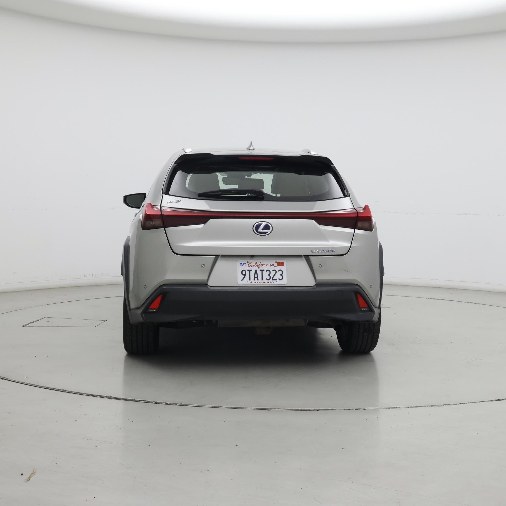 Thumbnail: 2019 Lexus UX - 6