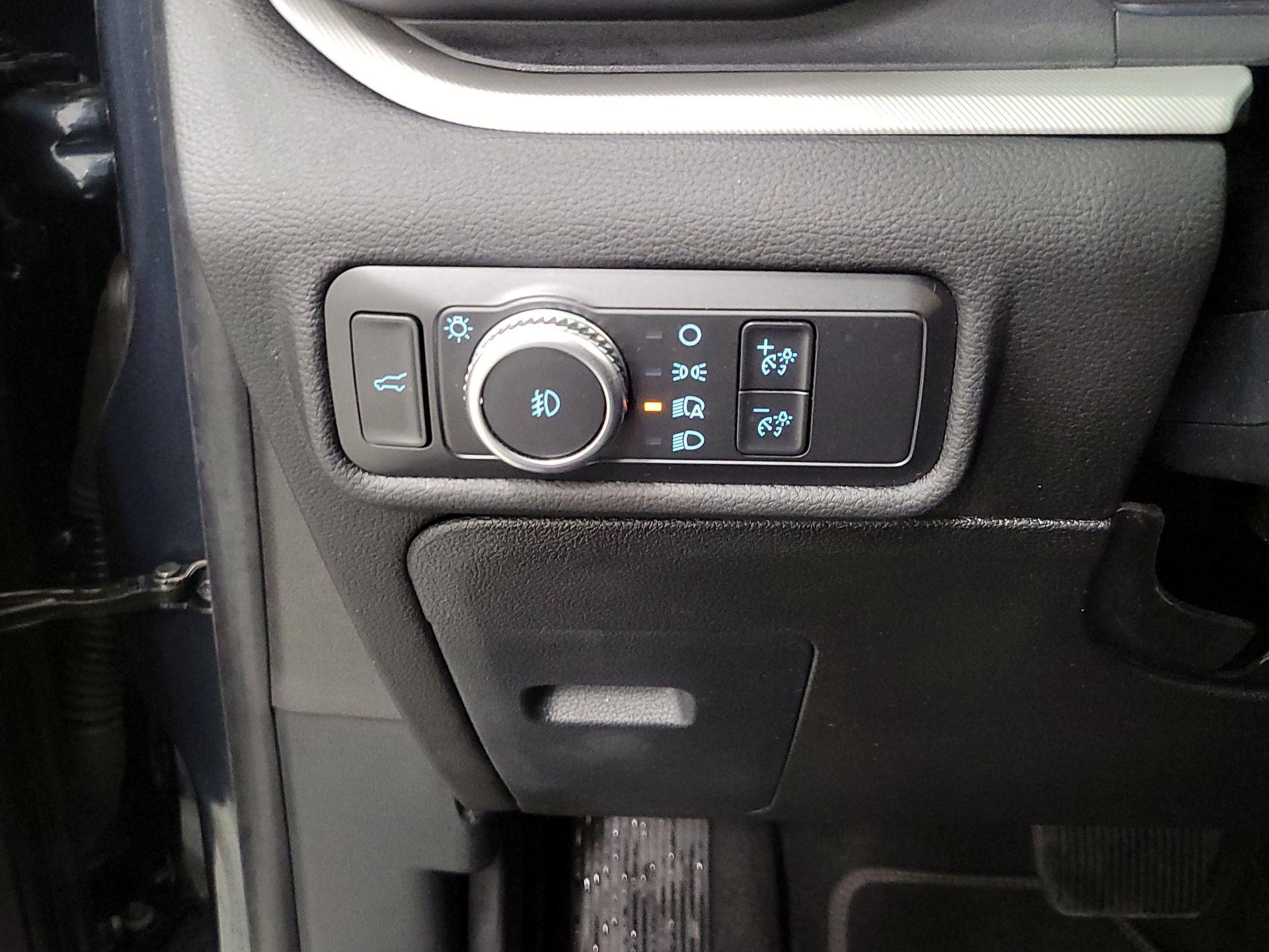 Thumbnail: 2022 Ford Explorer - 13