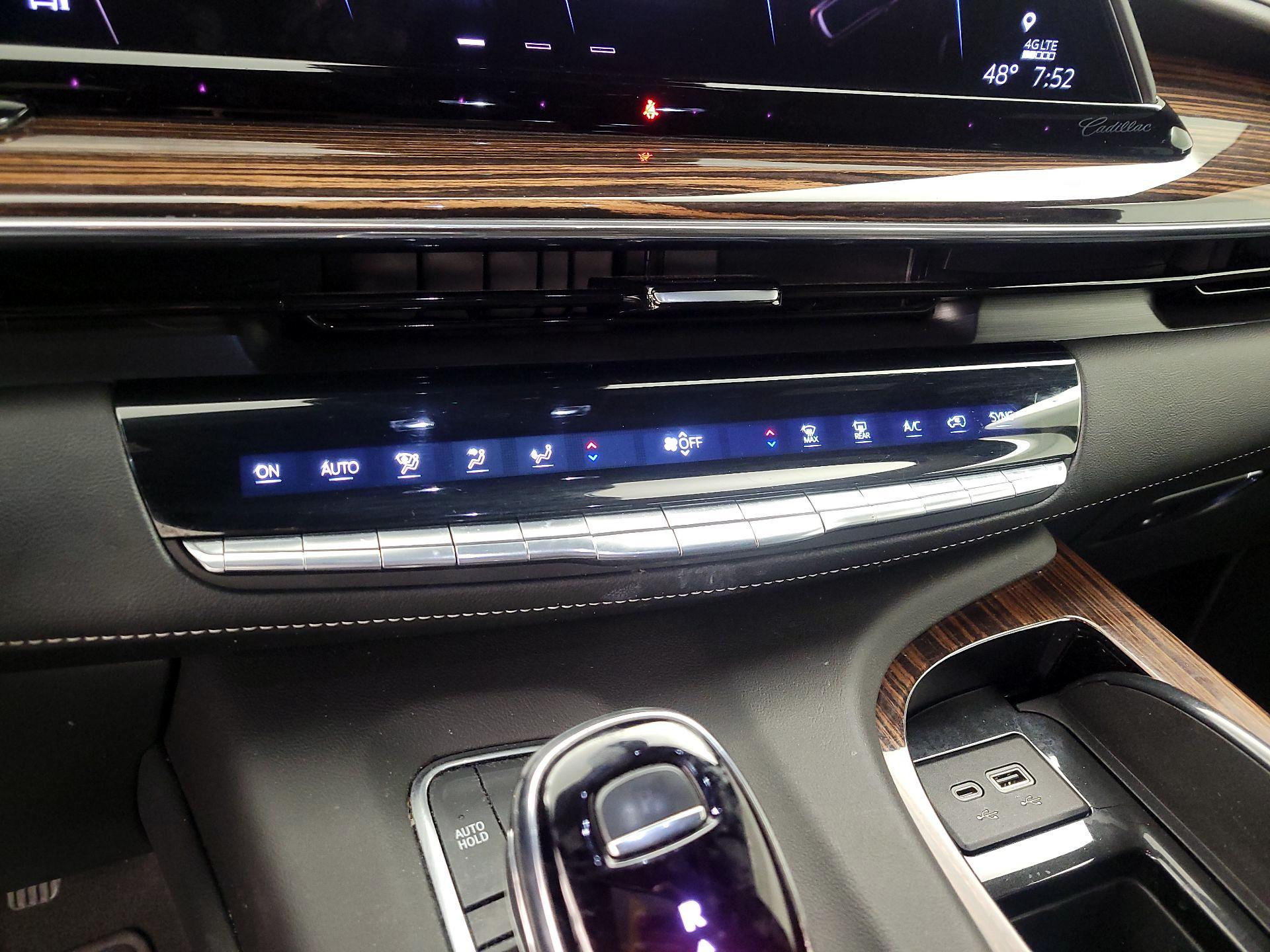 Thumbnail: 2021 Cadillac Escalade - 17