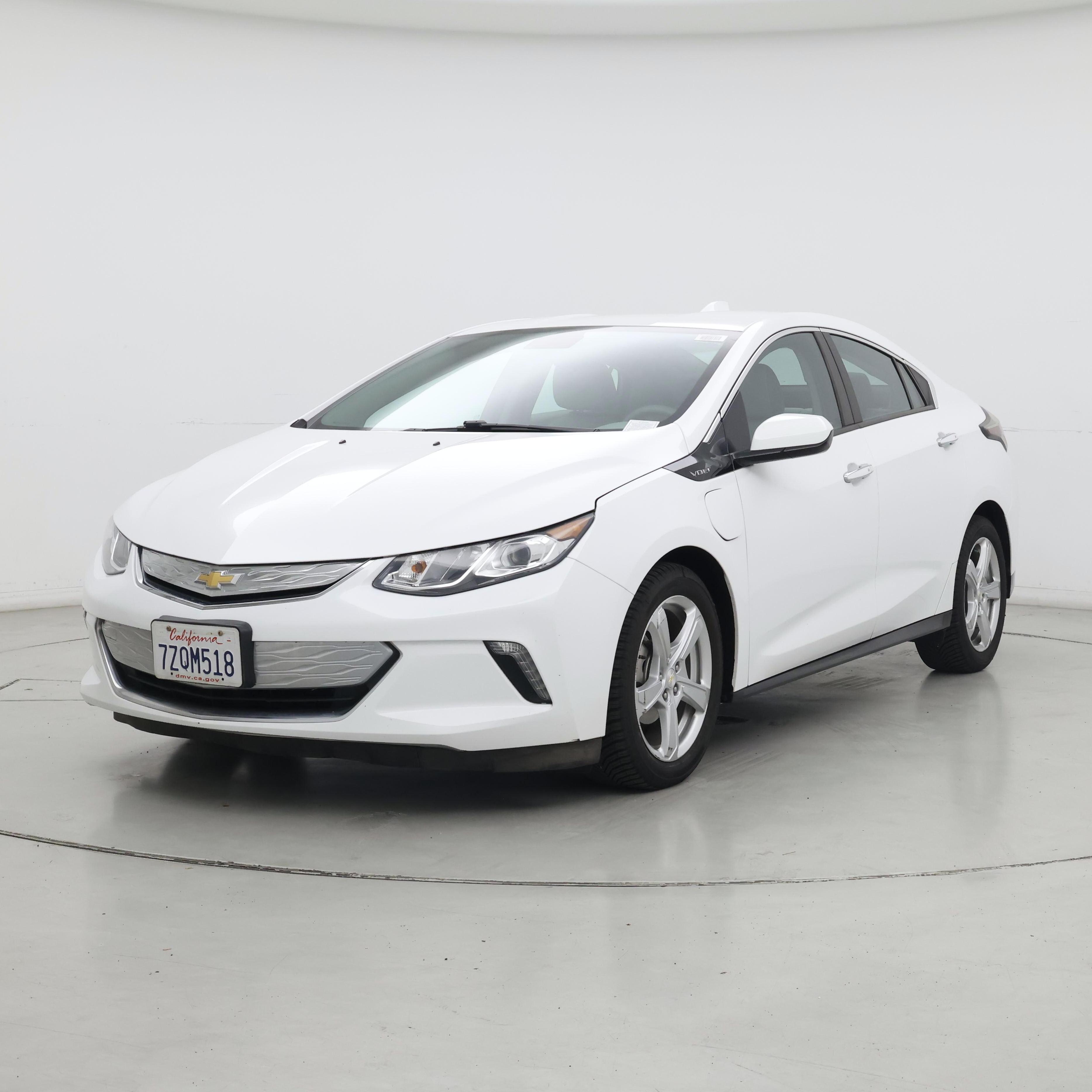 Thumbnail: 2017 Chevrolet Volt - 4