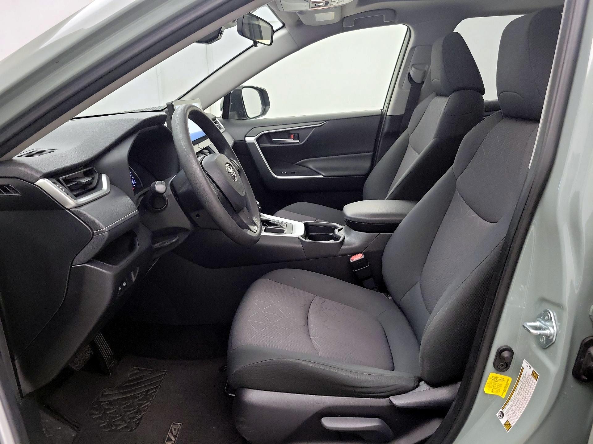 Thumbnail: 2019 Toyota RAV4 - 11