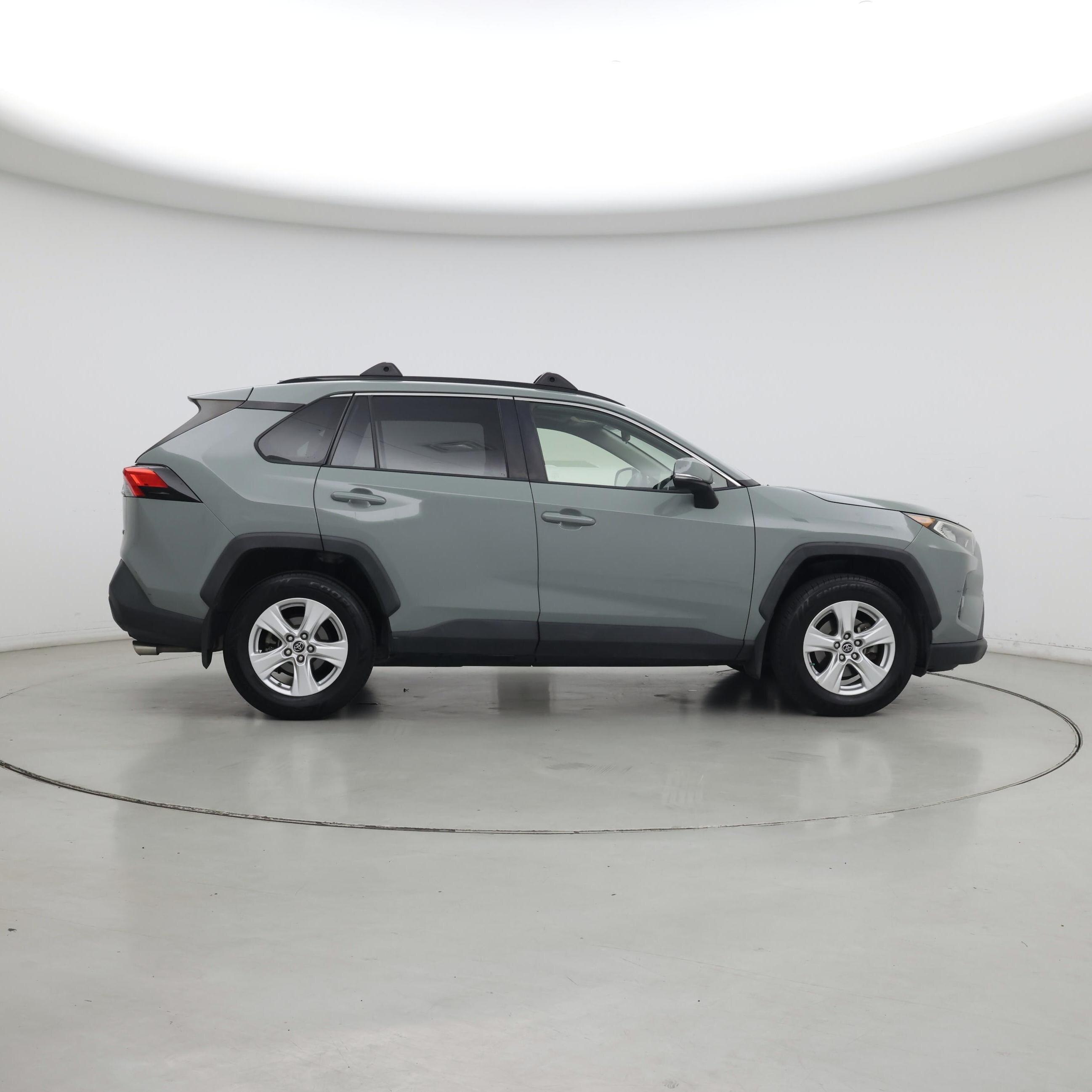 Thumbnail: 2019 Toyota RAV4 - 7