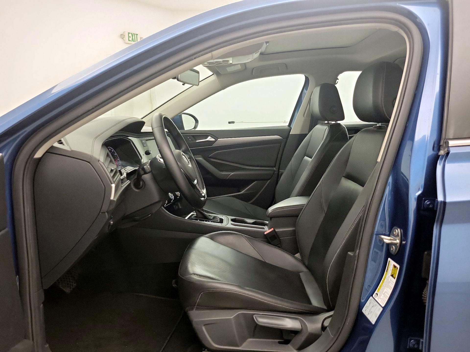 Thumbnail: 2019 Volkswagen Jetta - 11