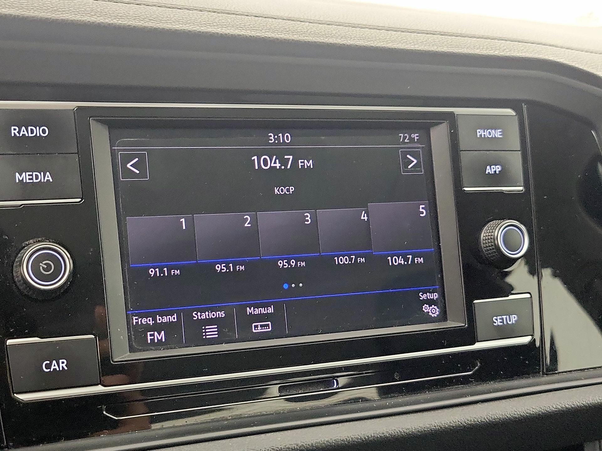 Thumbnail: 2019 Volkswagen Jetta - 15